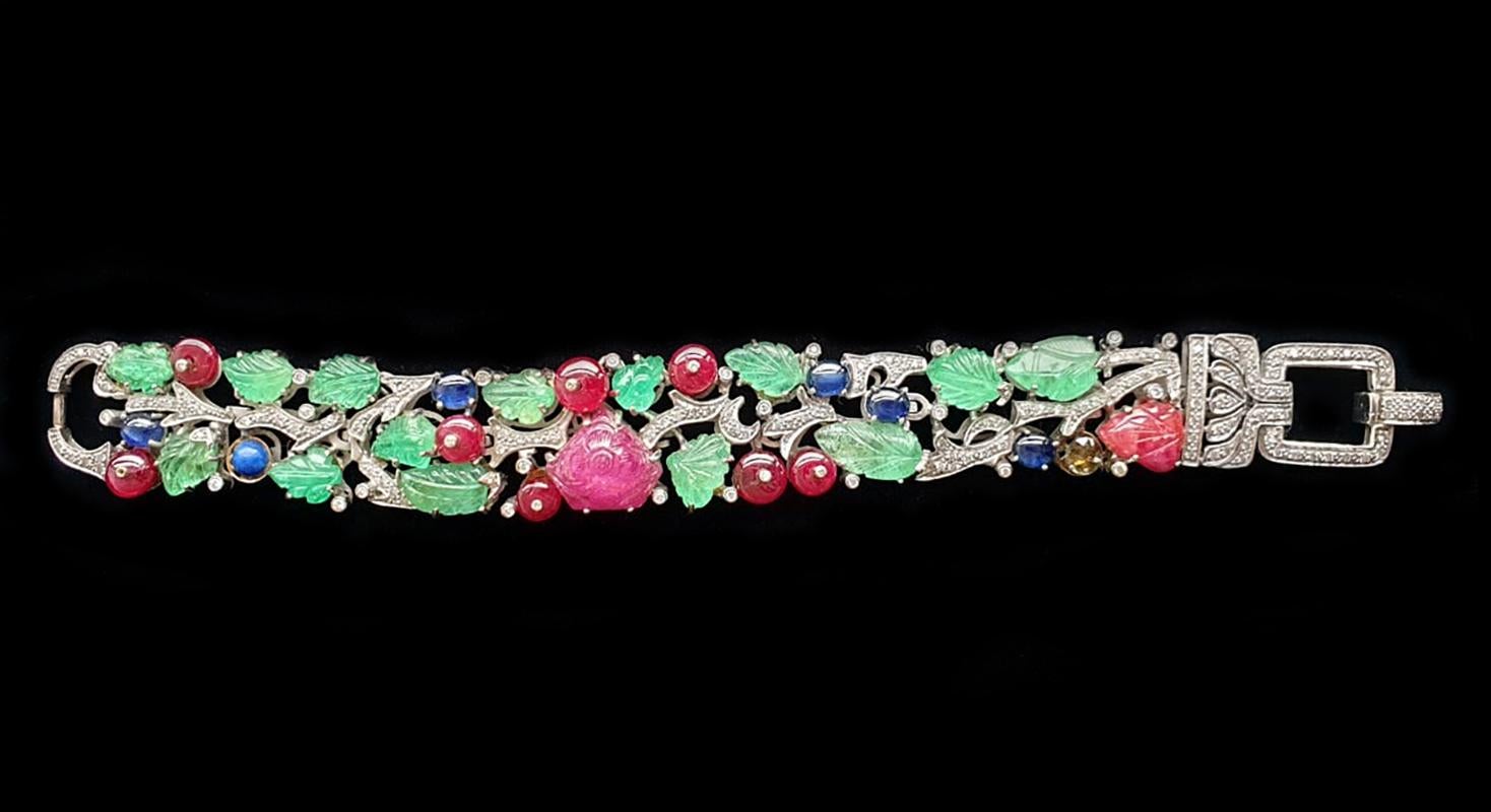 Contemporaneo Bracciale con più pietre e diamanti in vendita