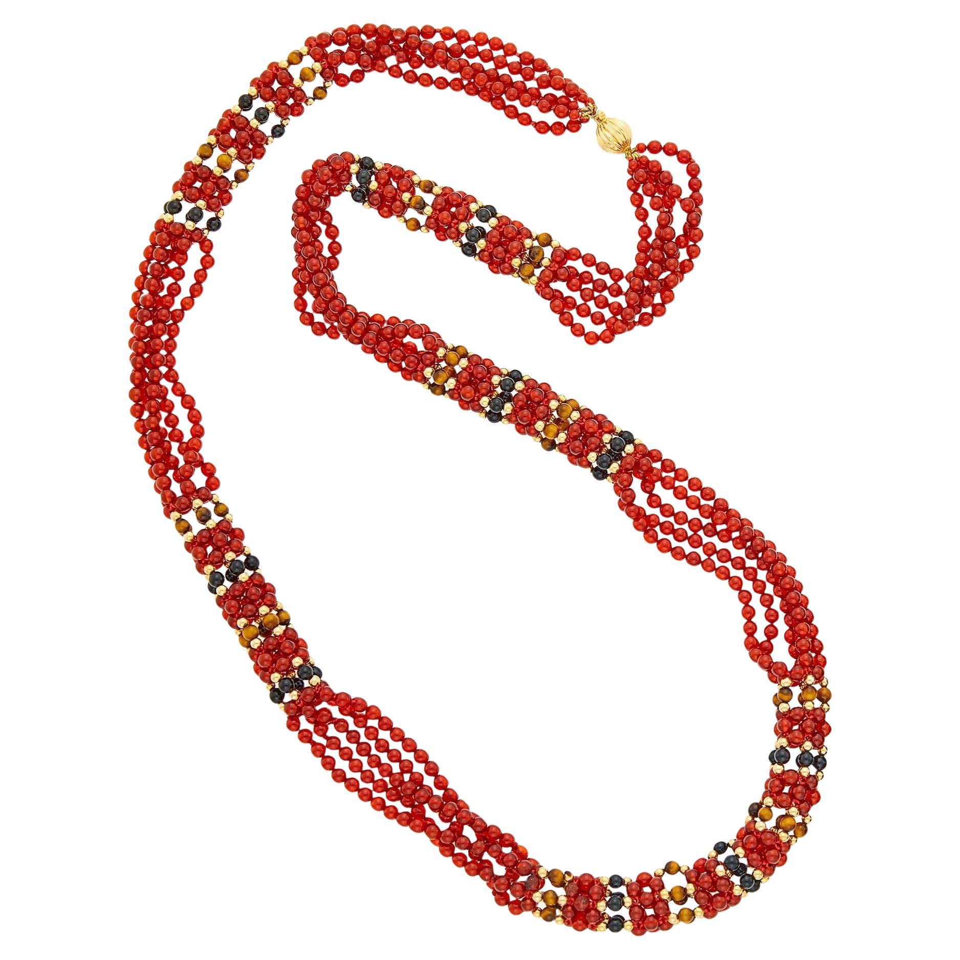 Collana a più fili con corniola, onice nera, occhio di tigre e perline d'oro 18 carati in vendita