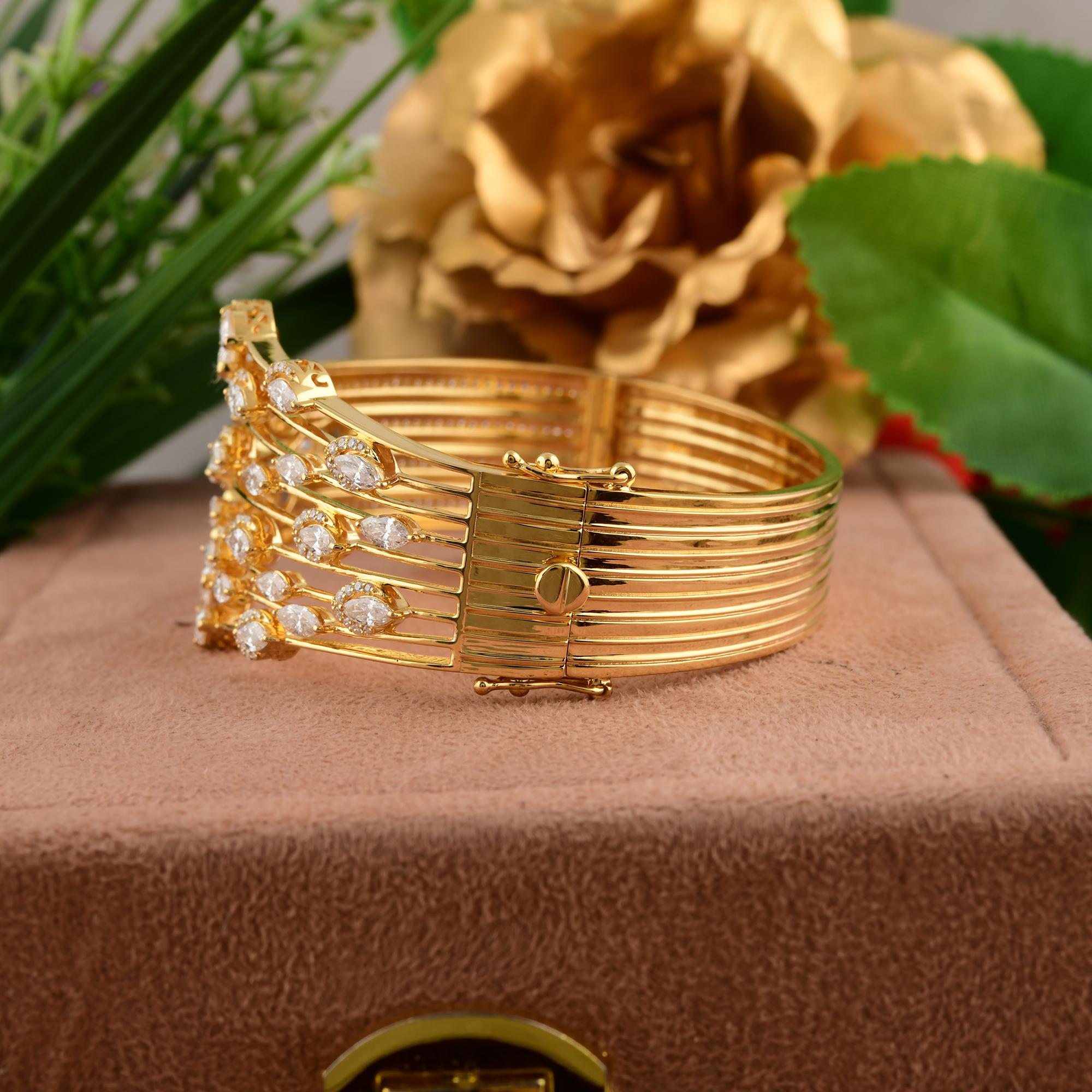 Multi Strang Diamond Drops Aussage 18k Gelbgold Armband Feiner Schmuck Geschenk im Zustand „Neu“ im Angebot in Diera, Dubai