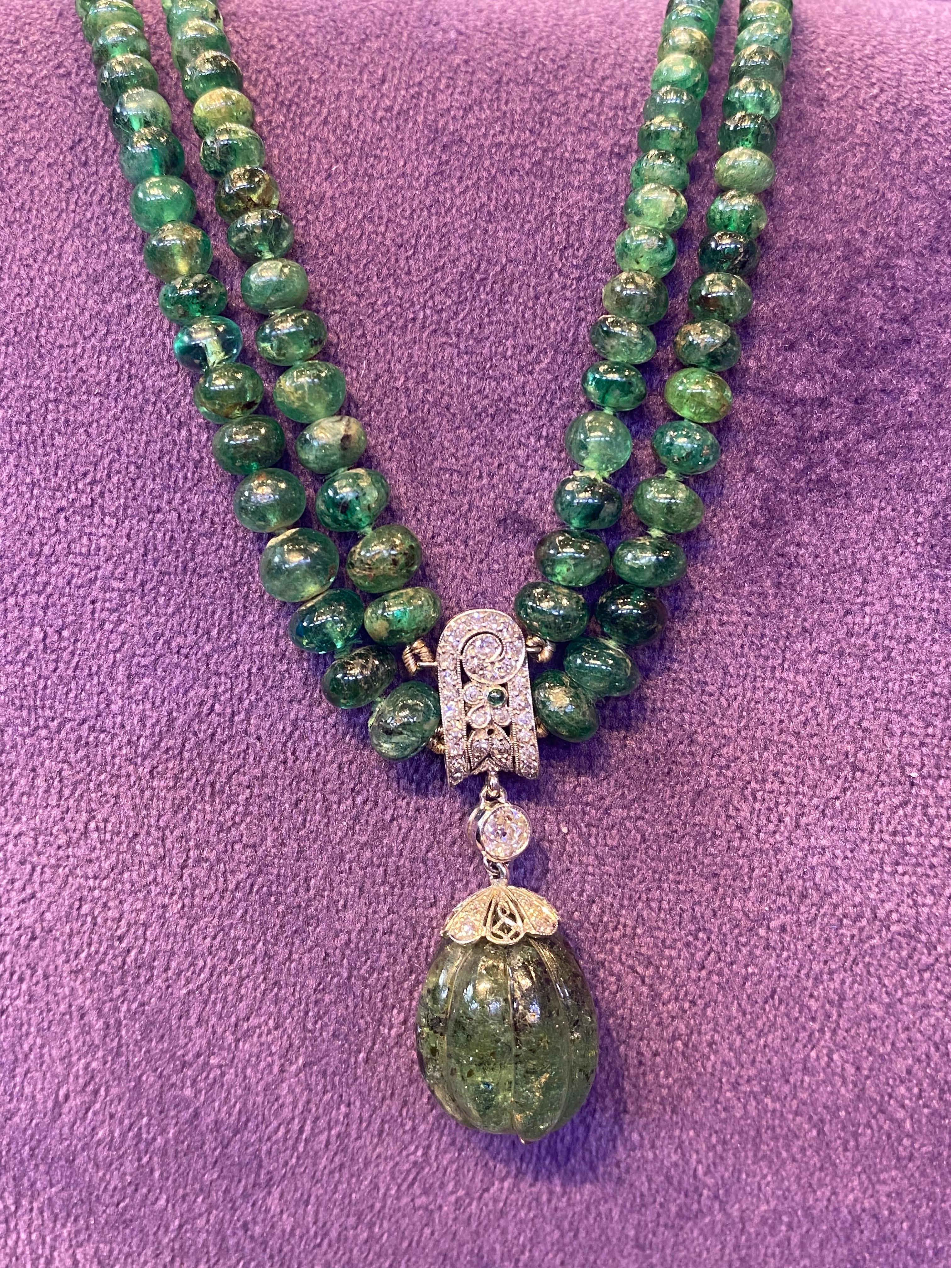 Multi Strand Emerald Bead Necklace For Sale 1