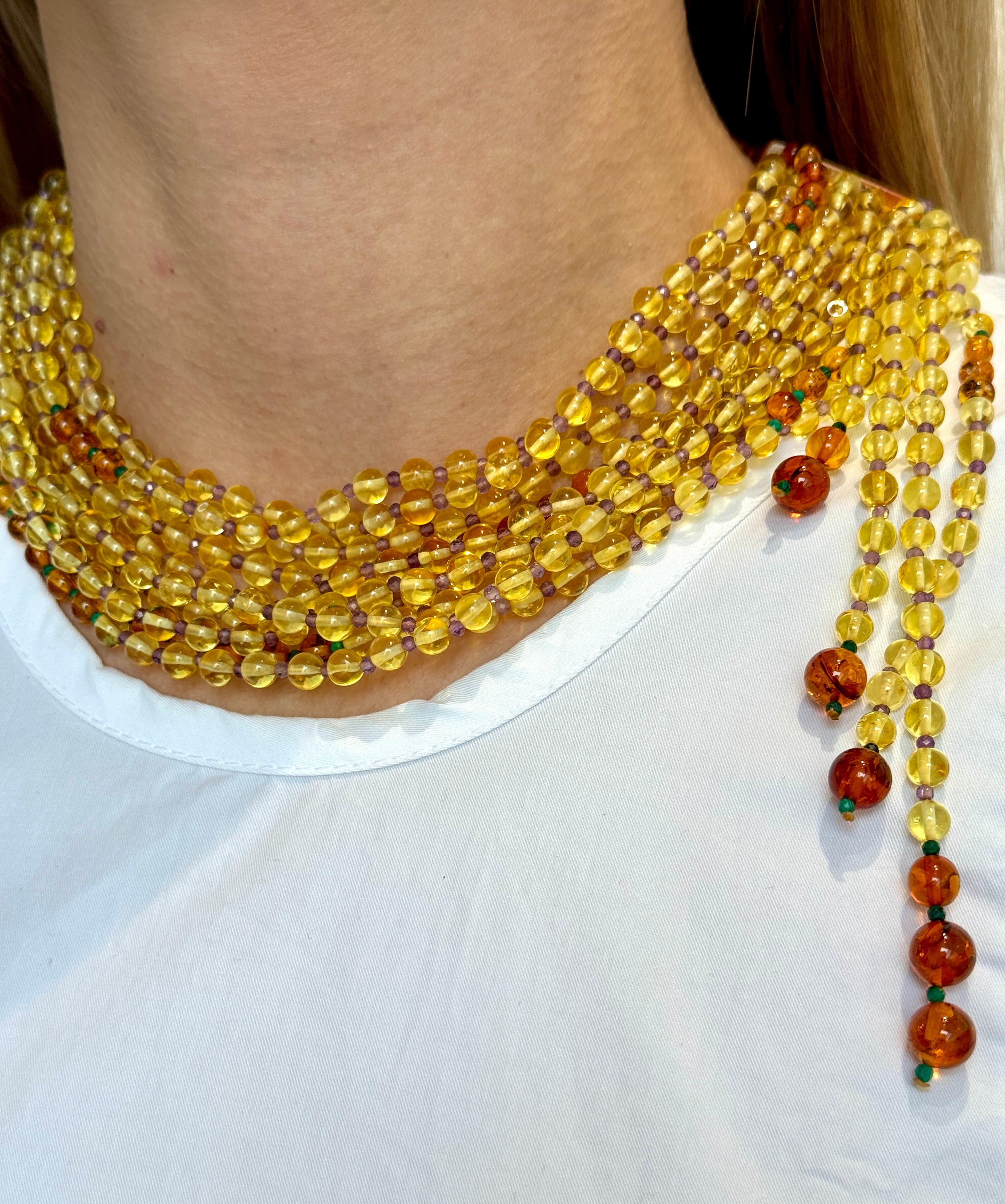Collana a più fili di ambra dorata, ametista e malachite in vendita 1