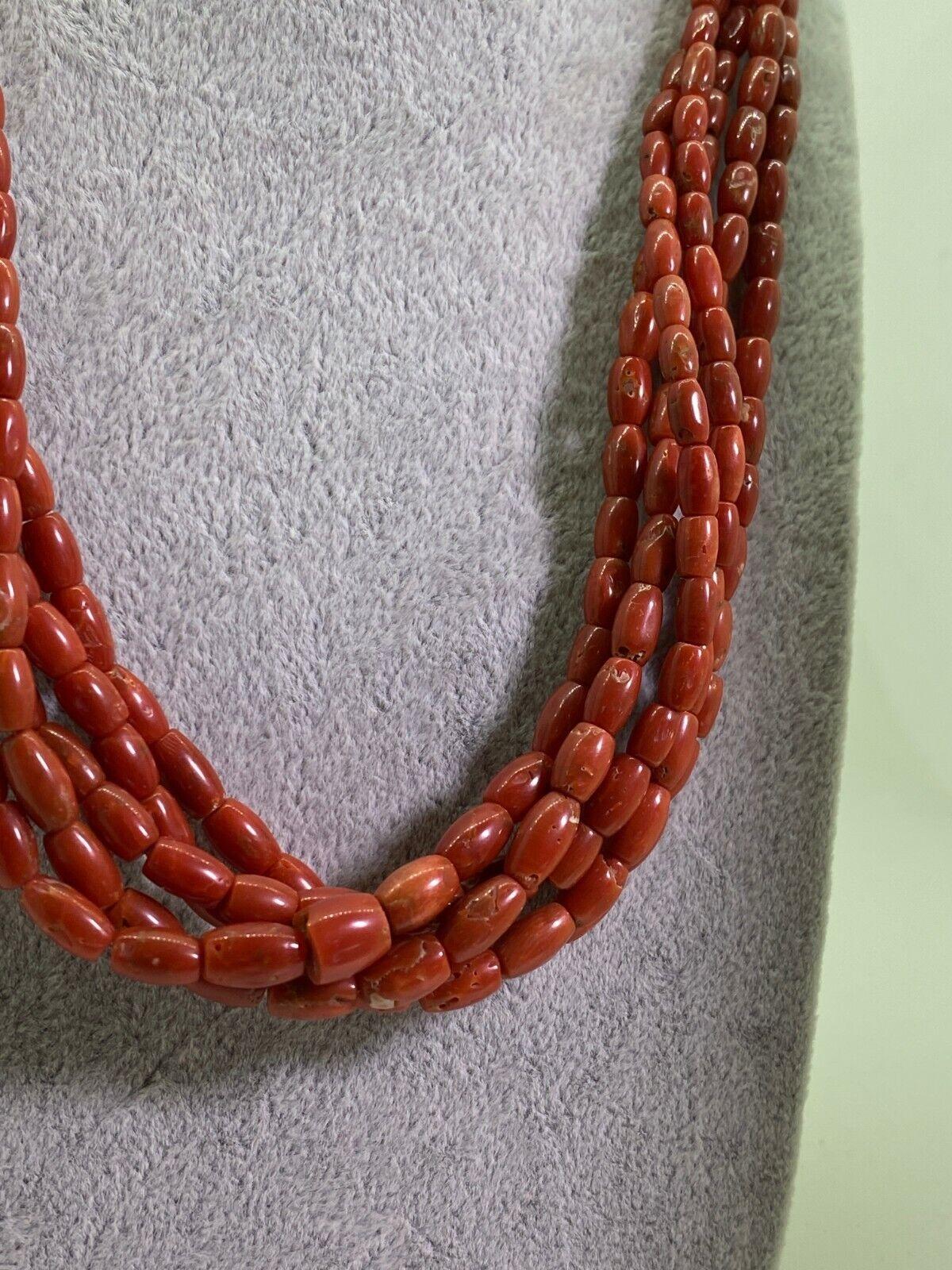 Multi Strand Mediterranean Natural Italian Red Coral Vintage Necklace, c1960's In Excellent Condition For Sale In MELBOURNE, AU