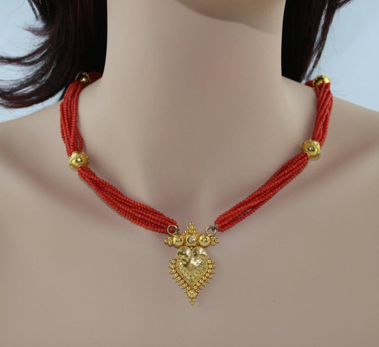 Multi-Strand Natural Coral Beads and Gold Necklace For Sale at 1stDibs | coral  beads gold necklace indian designs, coral beads design, coral bead gold  necklace