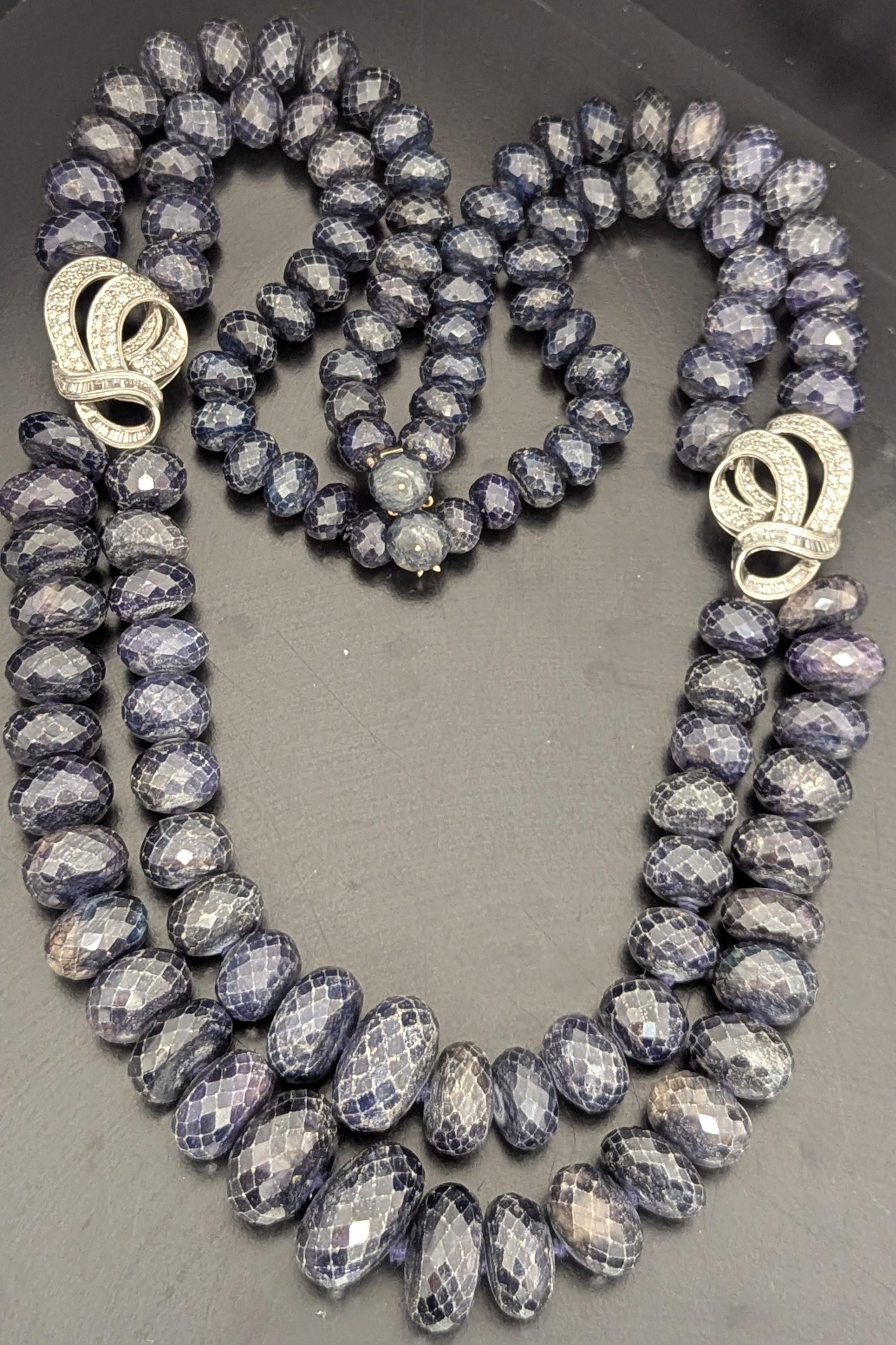Collana di perle in platino con zaffiro e diamante a più fili In condizioni discrete in vendita a New York, NY
