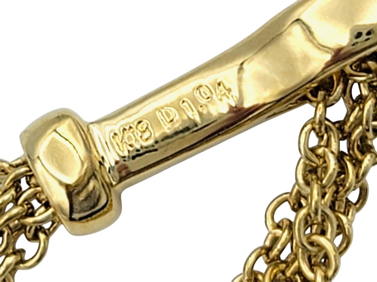 Mehrstrangige gestufte Diamant-Halo-Tropfen-Halskette aus 18 Karat Gelbgold im Angebot 2