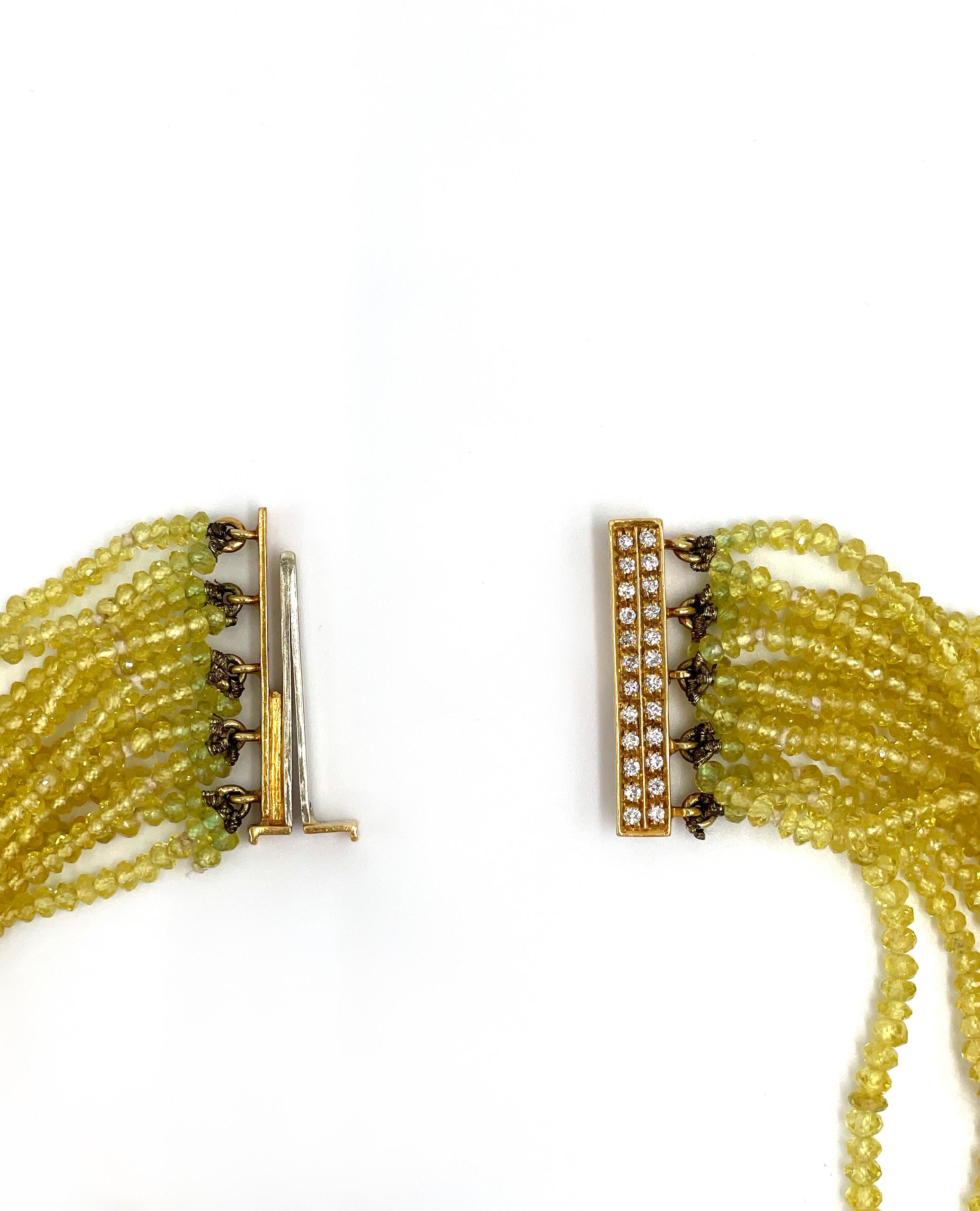 Mehrstrangige gelbe Saphir-Perlenkette mit 18K-Verschluss im Zustand „Gut“ im Angebot in Old Tappan, NJ