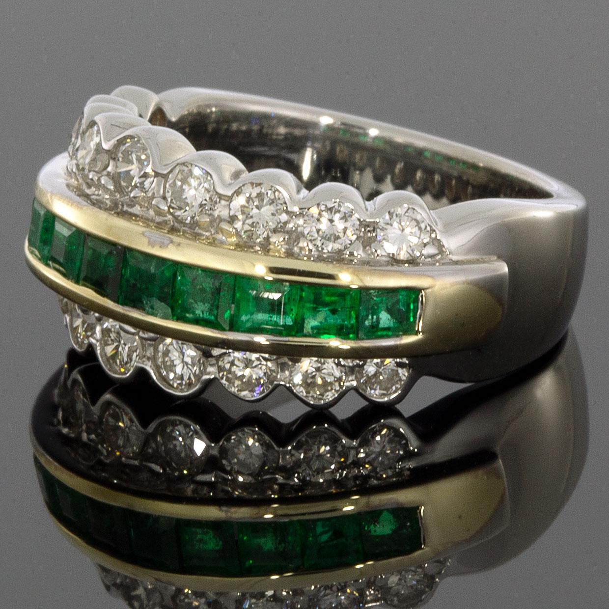 Round Cut Multi-Tone Gold 2.00 Carat Emerald and Diamond Unique Scalloped Ring