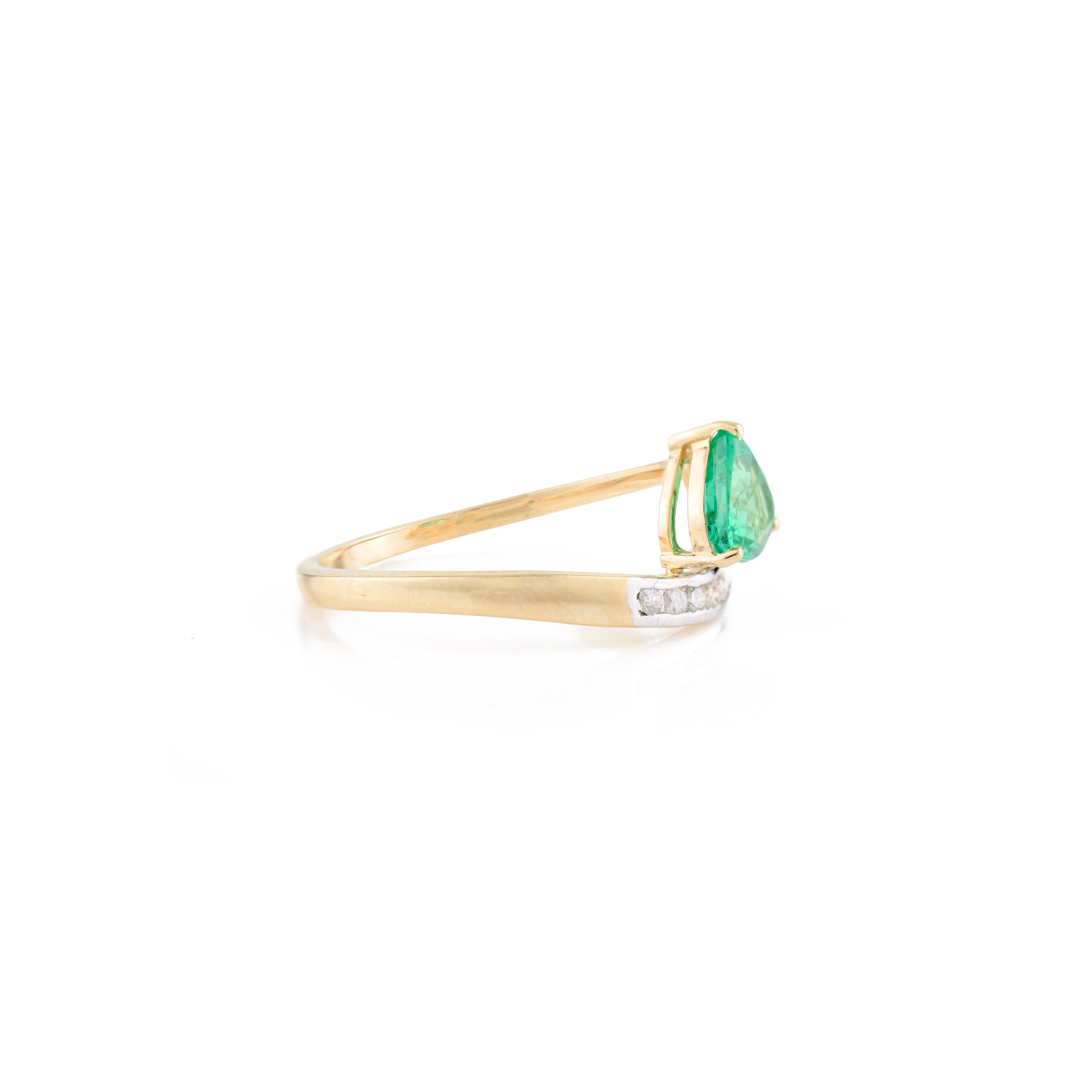 En vente :  Bague poire émeraude diamantée multi-tons Cadeau pour maman en or jaune massif 18k 8
