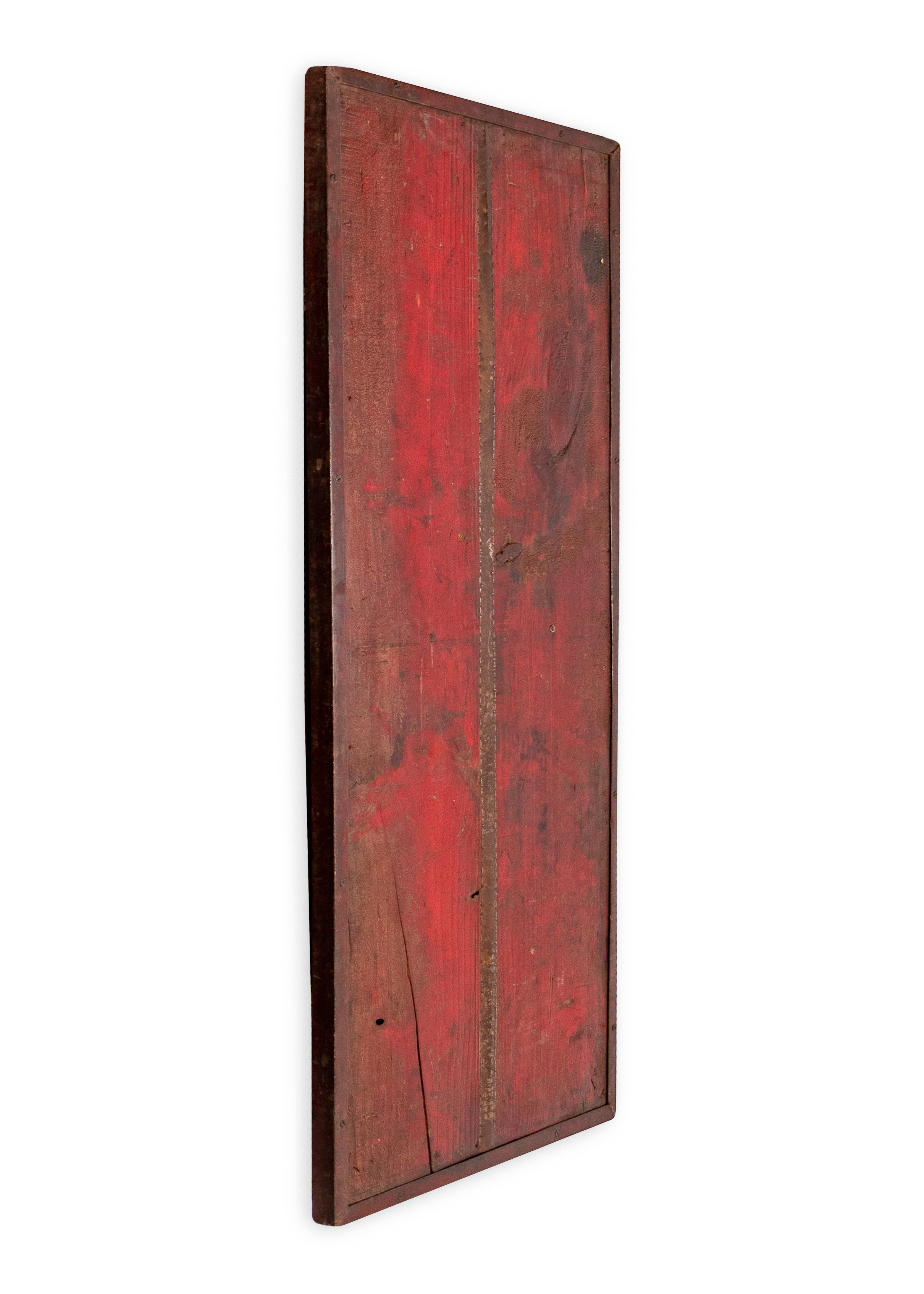 Mehrfarbiges rotes Holzpaneel mit wiederverwendeten Metallelementen. In meiner organischen, zeitgenössischen, Vintage- und Mid-Century-Modern-Ästhetik.

Dieses Stück ist Teil von Brendan Bass' einzigartiger Kollektion Le Monde. Die Kollektion Le