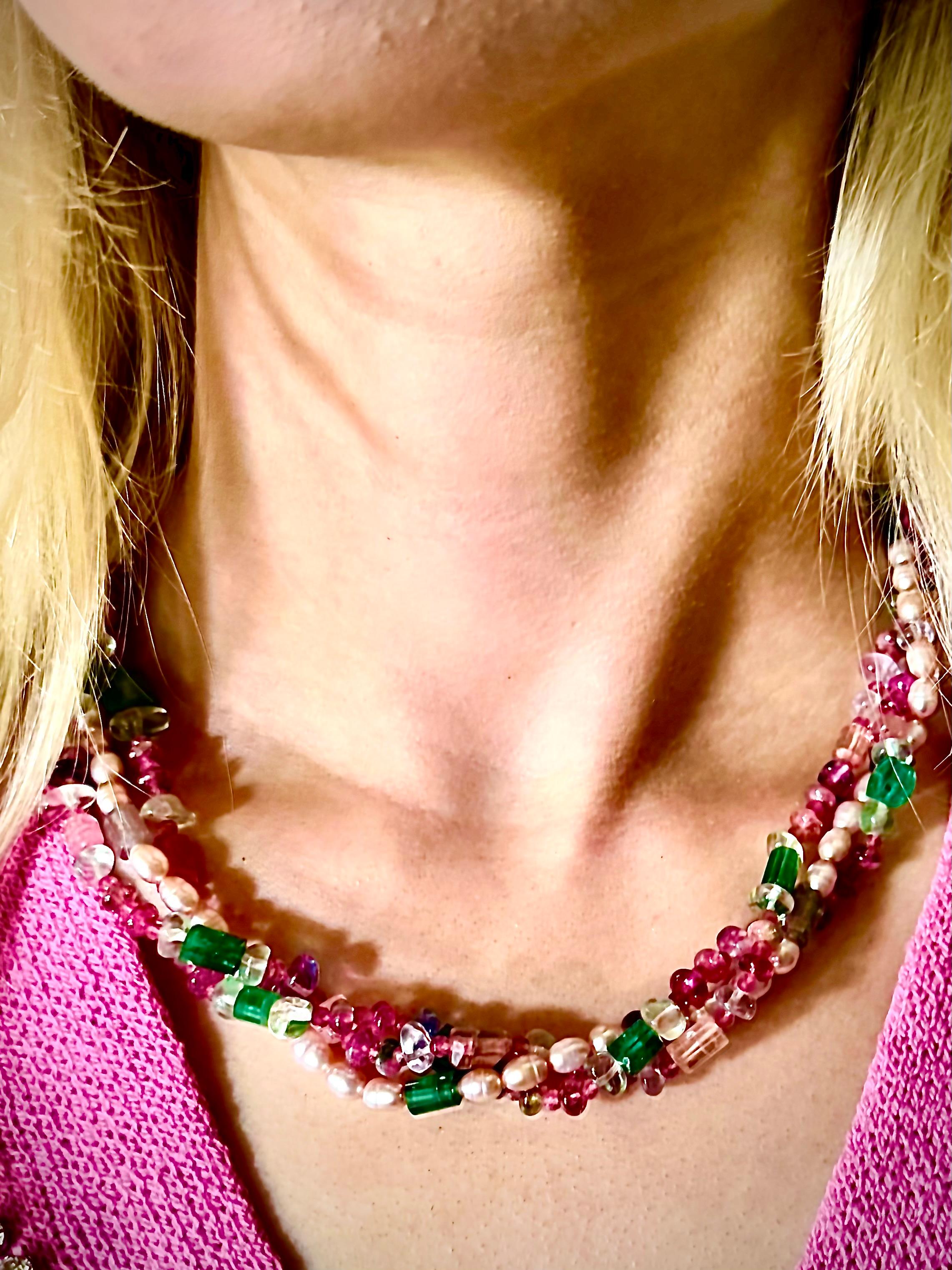 Collar multiturmalina y barroco rosa en venta 2