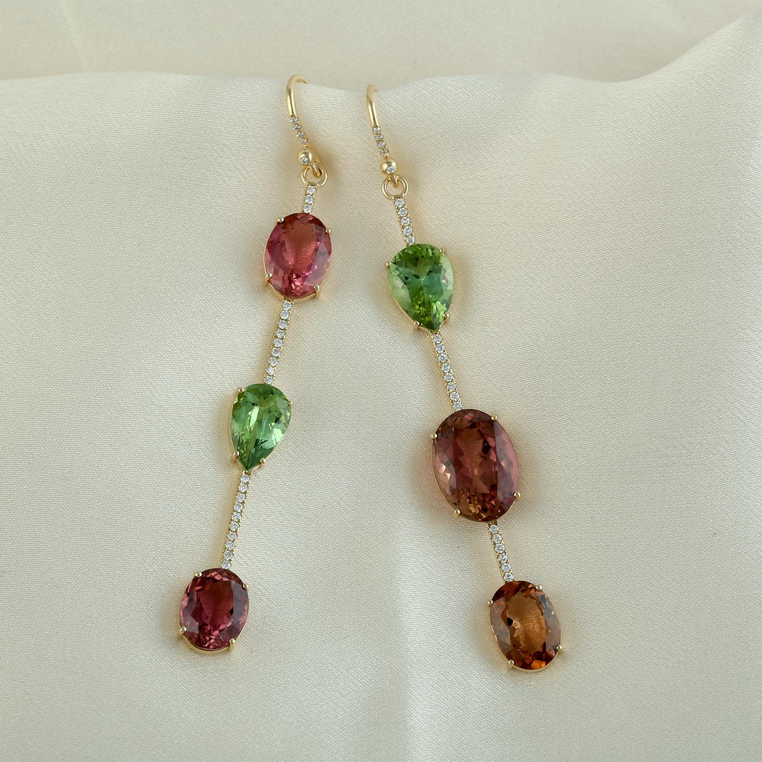 Mint & Pink Tourmaline Dangle Earrings With Diamonds Made In 18k Yellow Gold Art Decó en venta