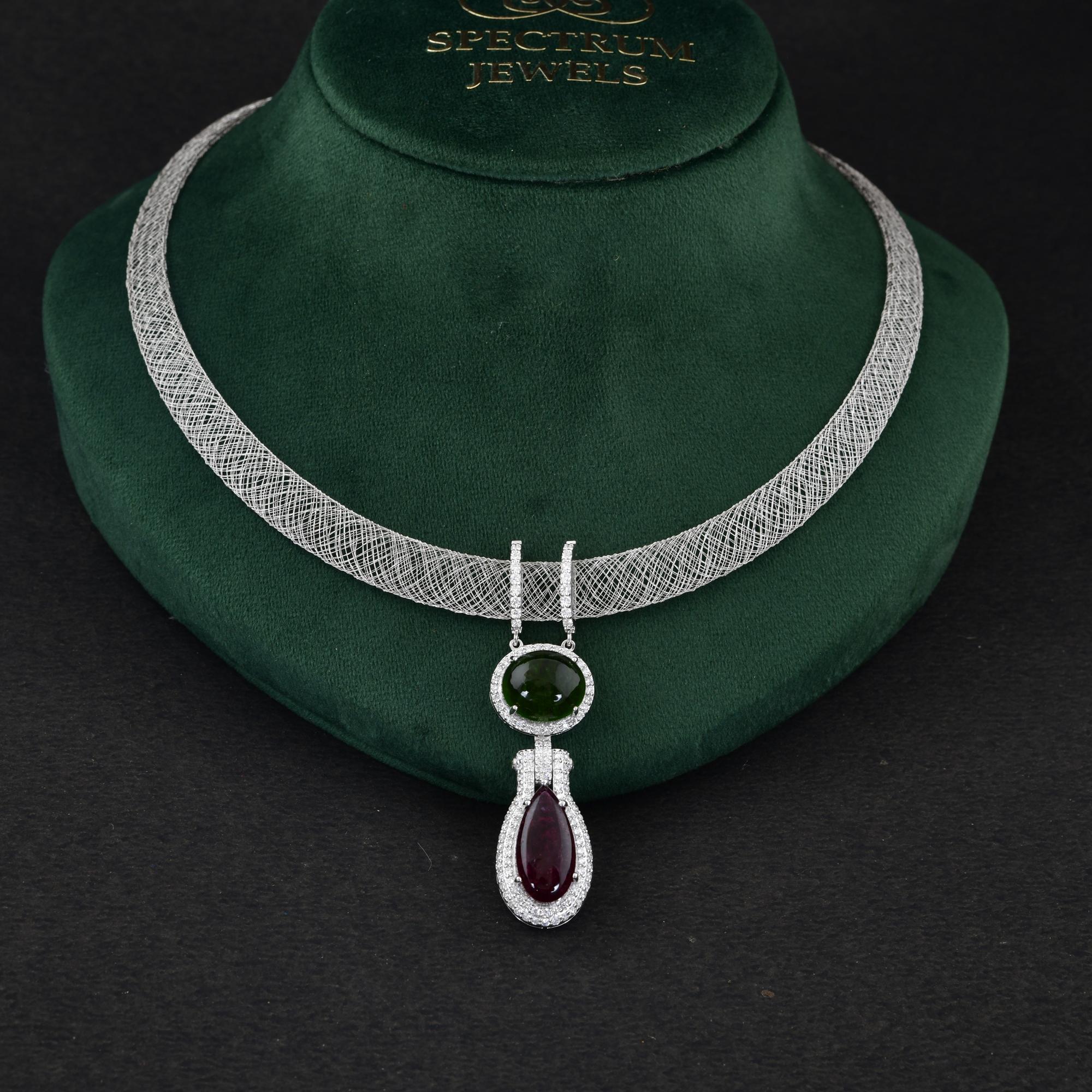 Taglio ovale Ciondolo con gemma multi-tormalina Collana in filigrana con diamante in oro bianco 14 carati in vendita