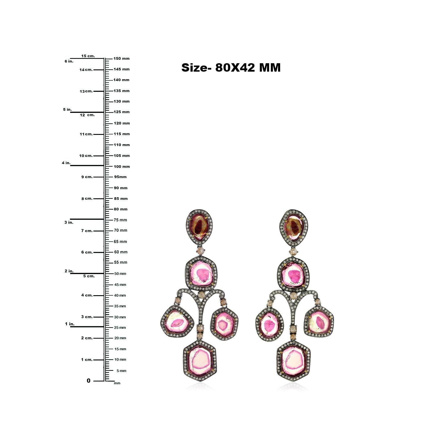 Mehrfarbiger Turmalin-Ohrring mit Schiebe-Diamanten und Pavé-Diamanten aus 18 Karat Gold und Silber (Gemischter Schliff) im Angebot