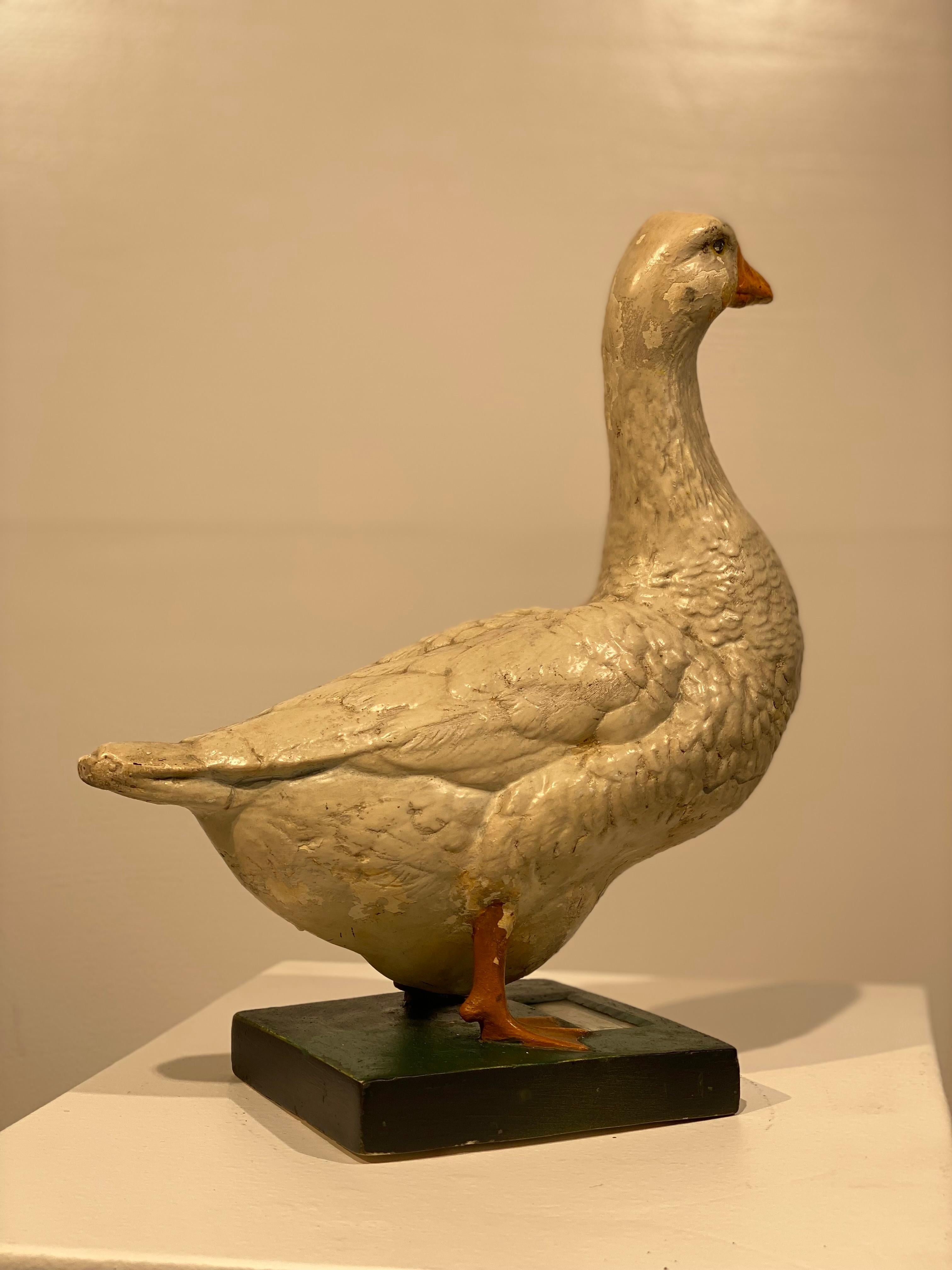 Scultura multicolore di un'oca In condizioni buone in vendita a Schellebelle, BE