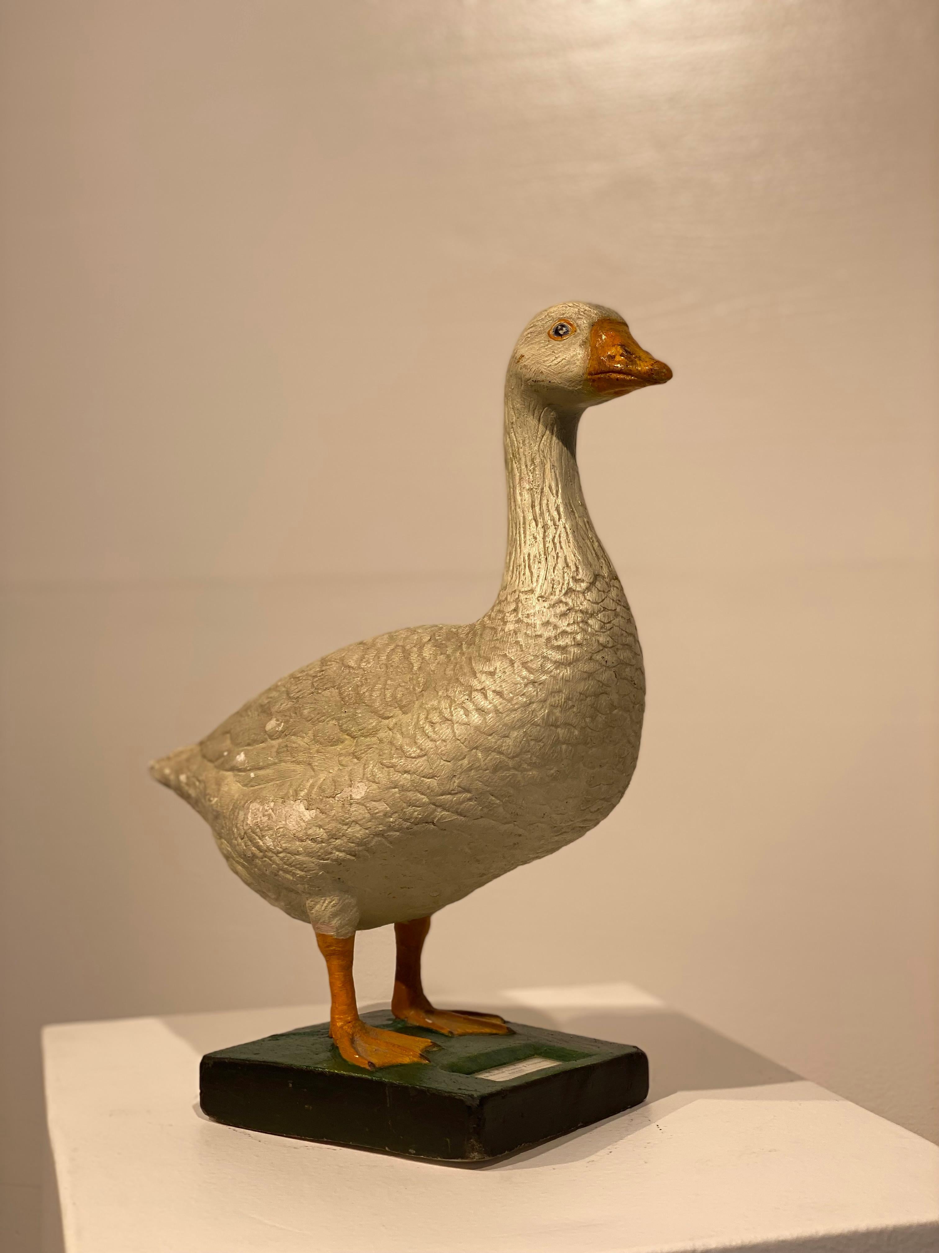 Scultura multicolore di un'oca In condizioni buone in vendita a Schellebelle, BE