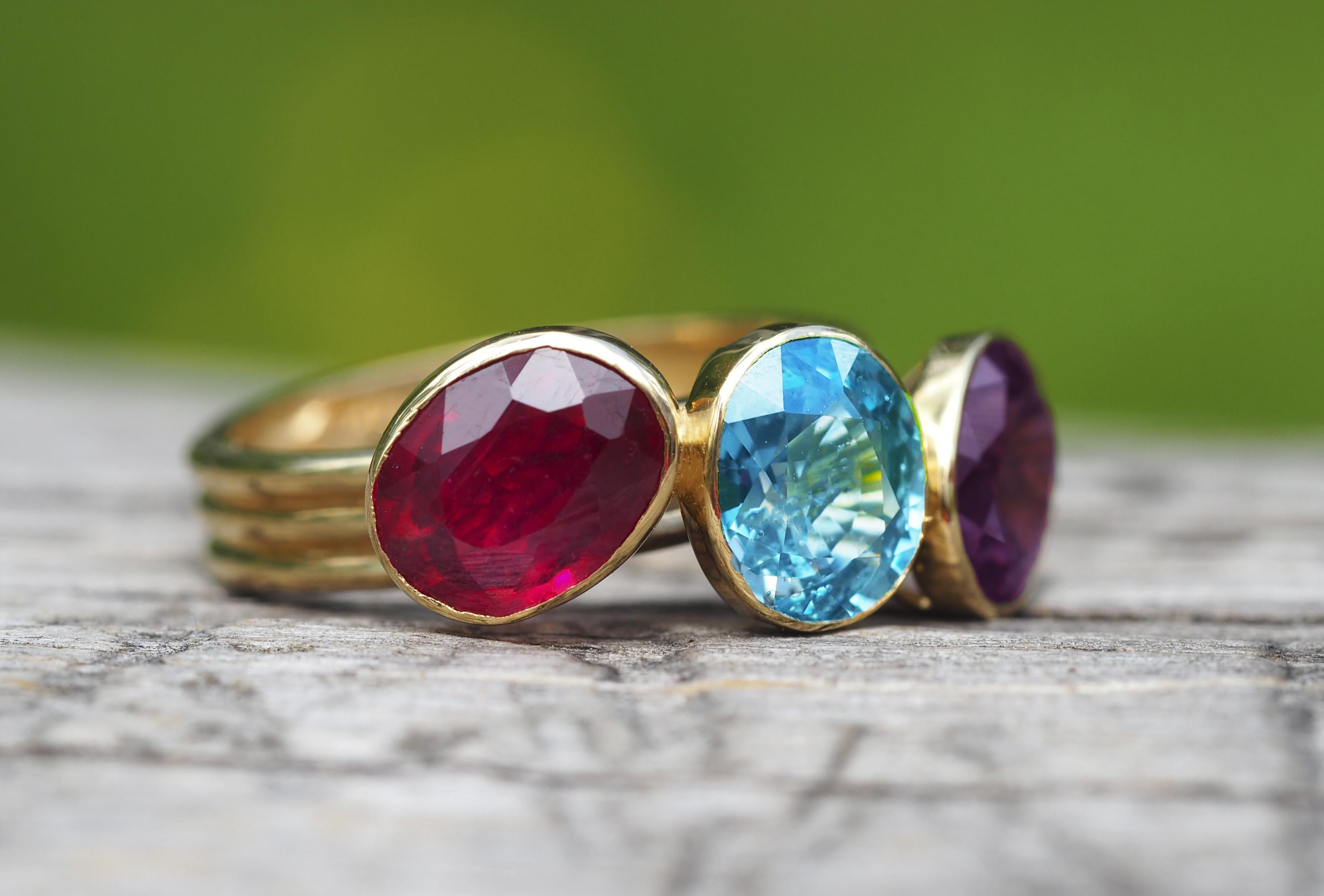 En vente :  Multicolor 14k gold ring with amethyst, ruby and topaz 5