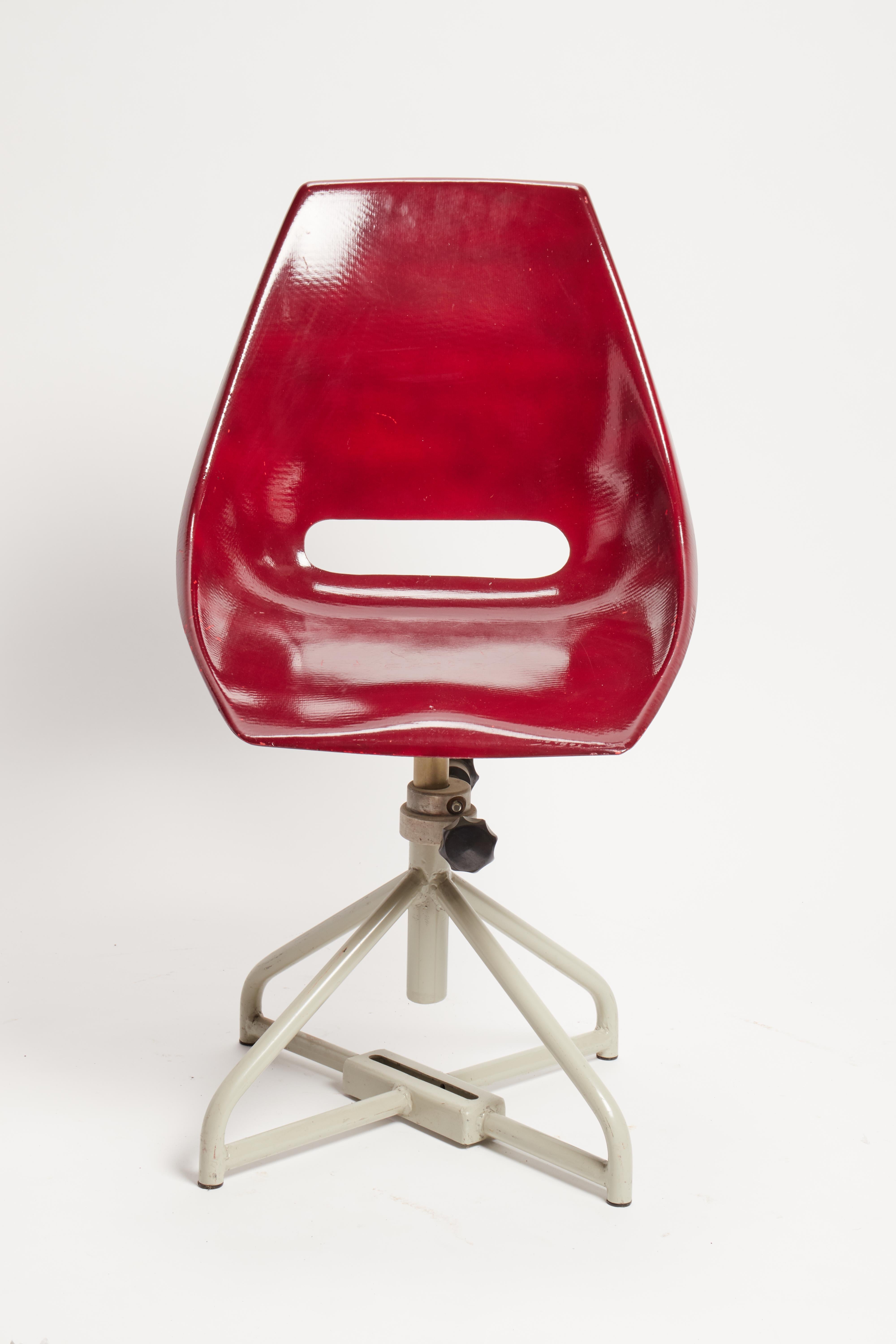 Italian Multicolor Adjustable Fiberglass Chairs, Italy, 1950 For Sale