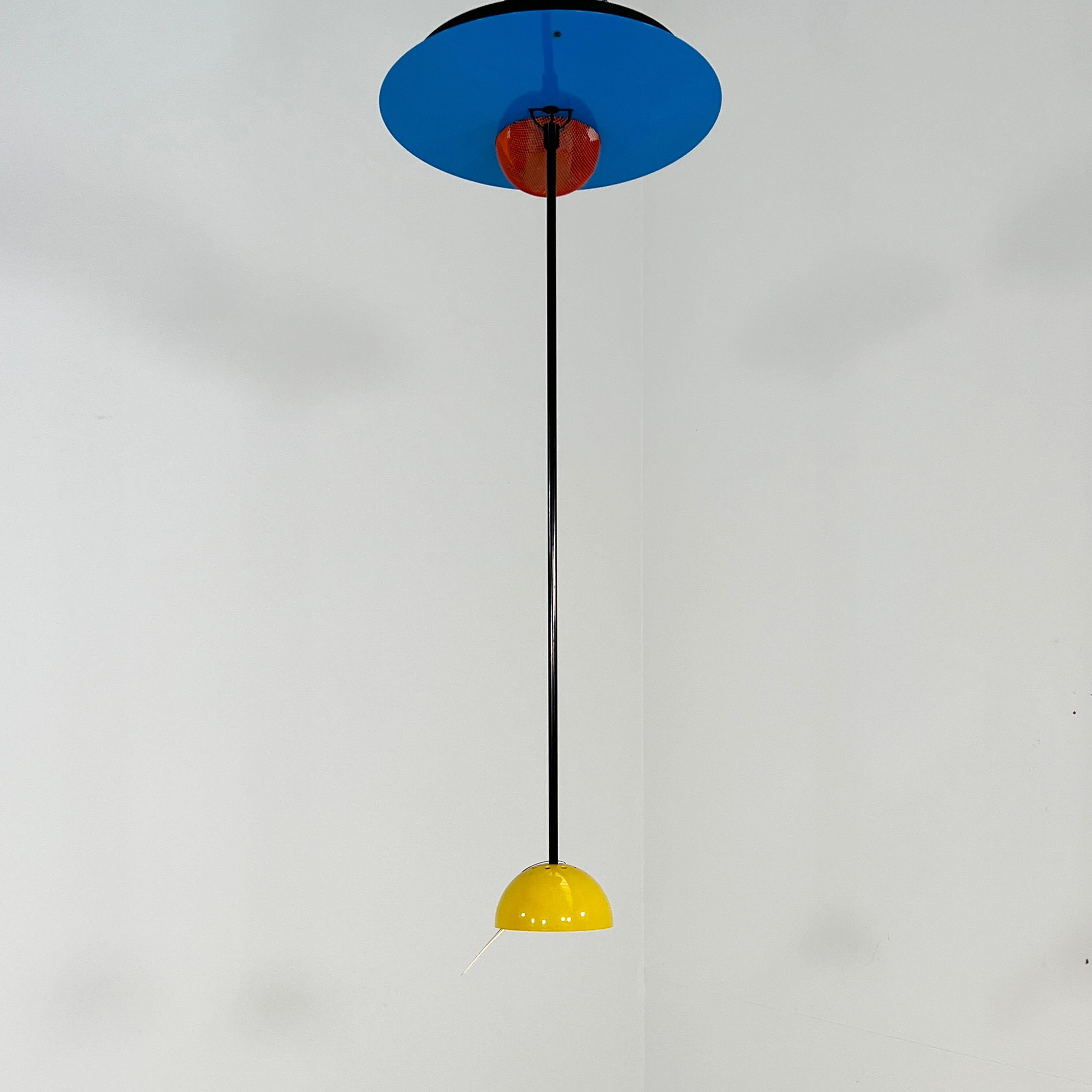 Mehrfarbige Alesia-Deckenleuchte von Carlo Forcolini für Artemide, 1980er Jahre (Moderne der Mitte des Jahrhunderts)