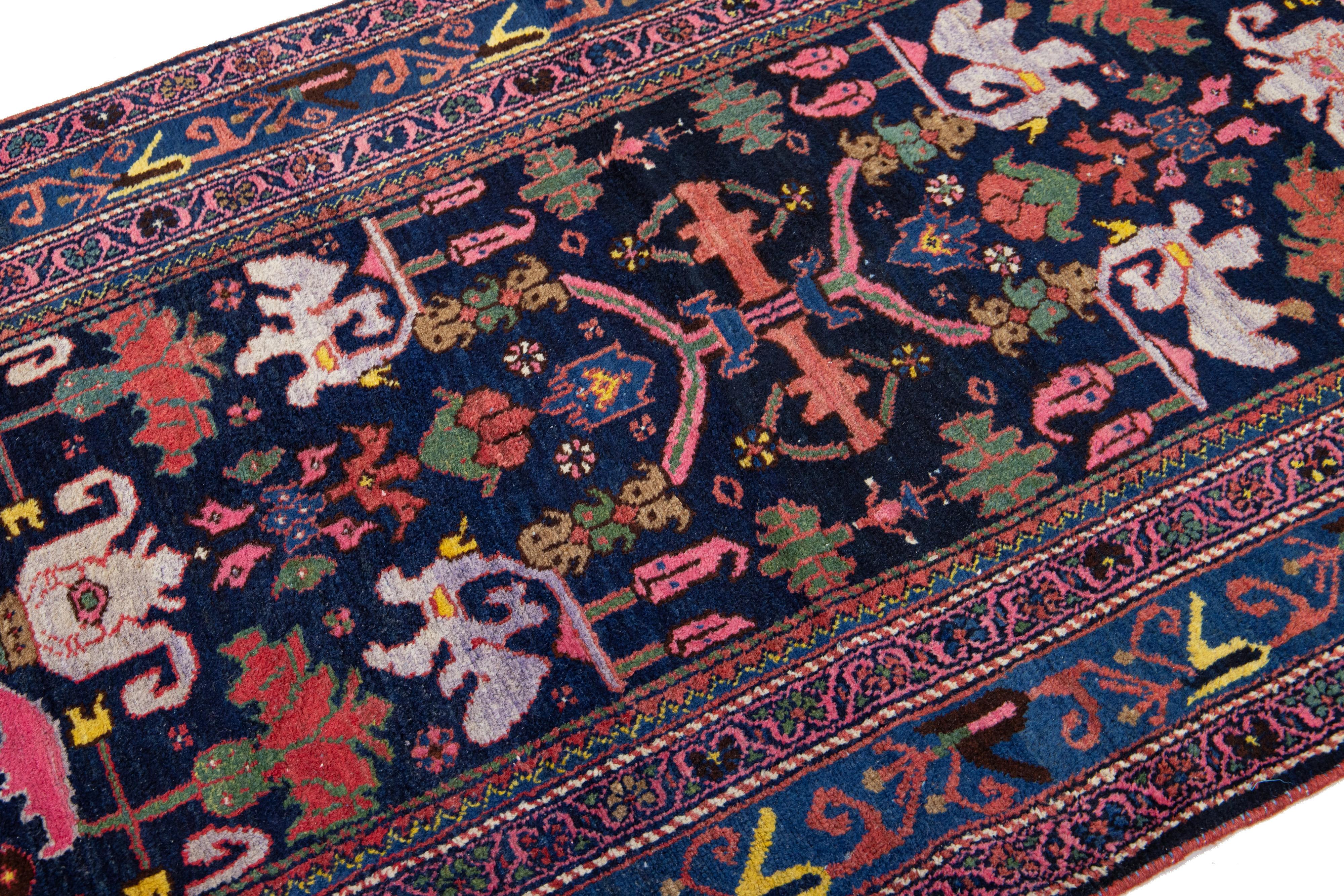 XX secolo Runner in lana Malayer antico, multicolore, fatto a mano nel 1900 in vendita