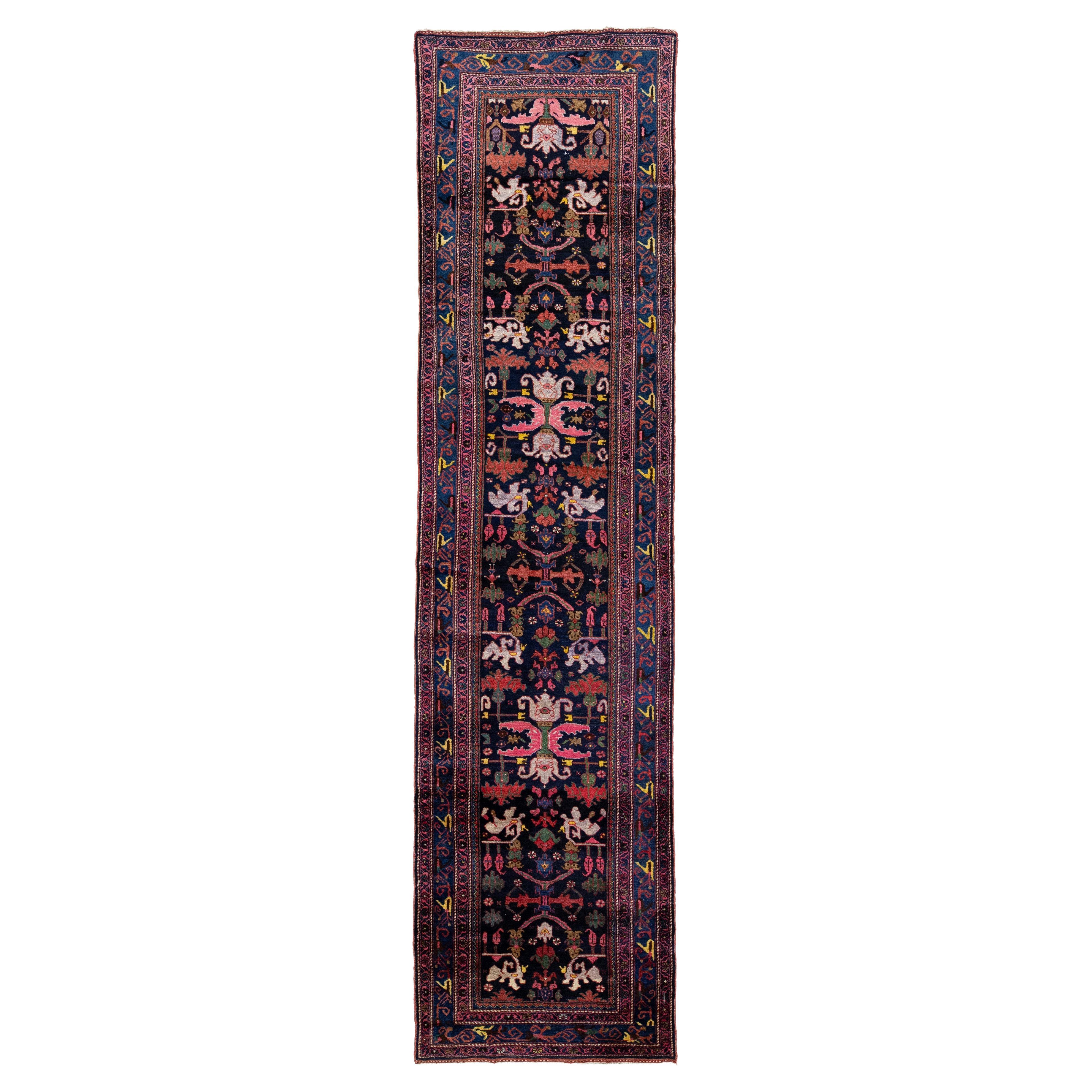 Tapis de couloir Malayer ancien multicolore fait à la main des années 1900