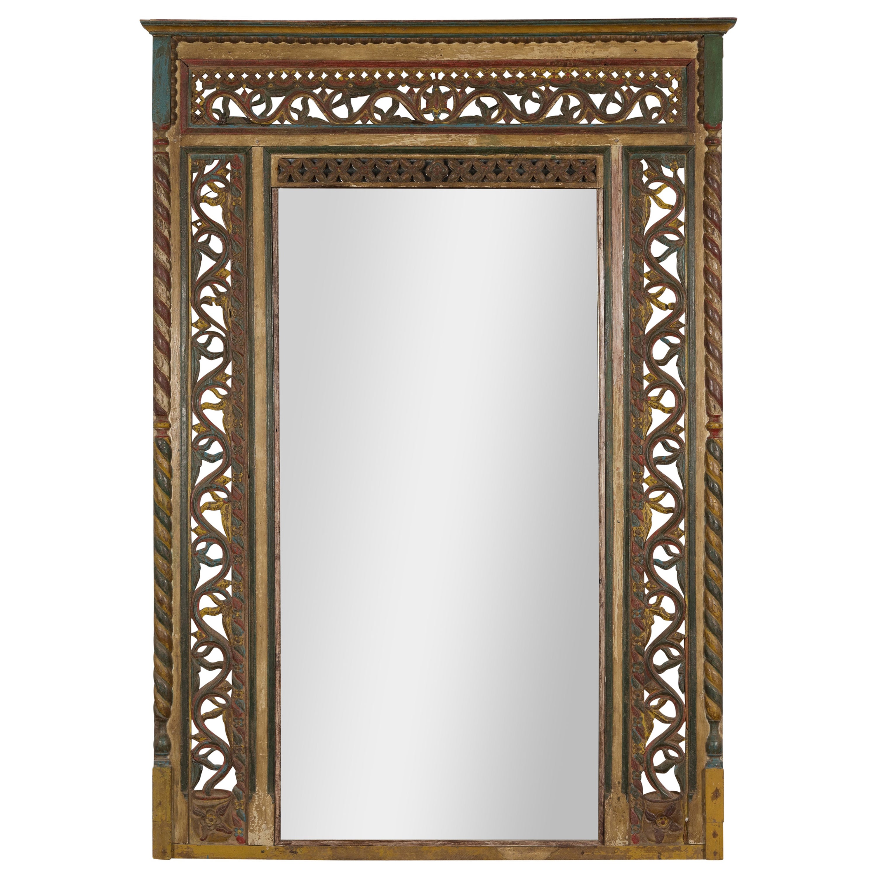 Cornice di finestra intagliata multicolore trasformata in Antique Mirror