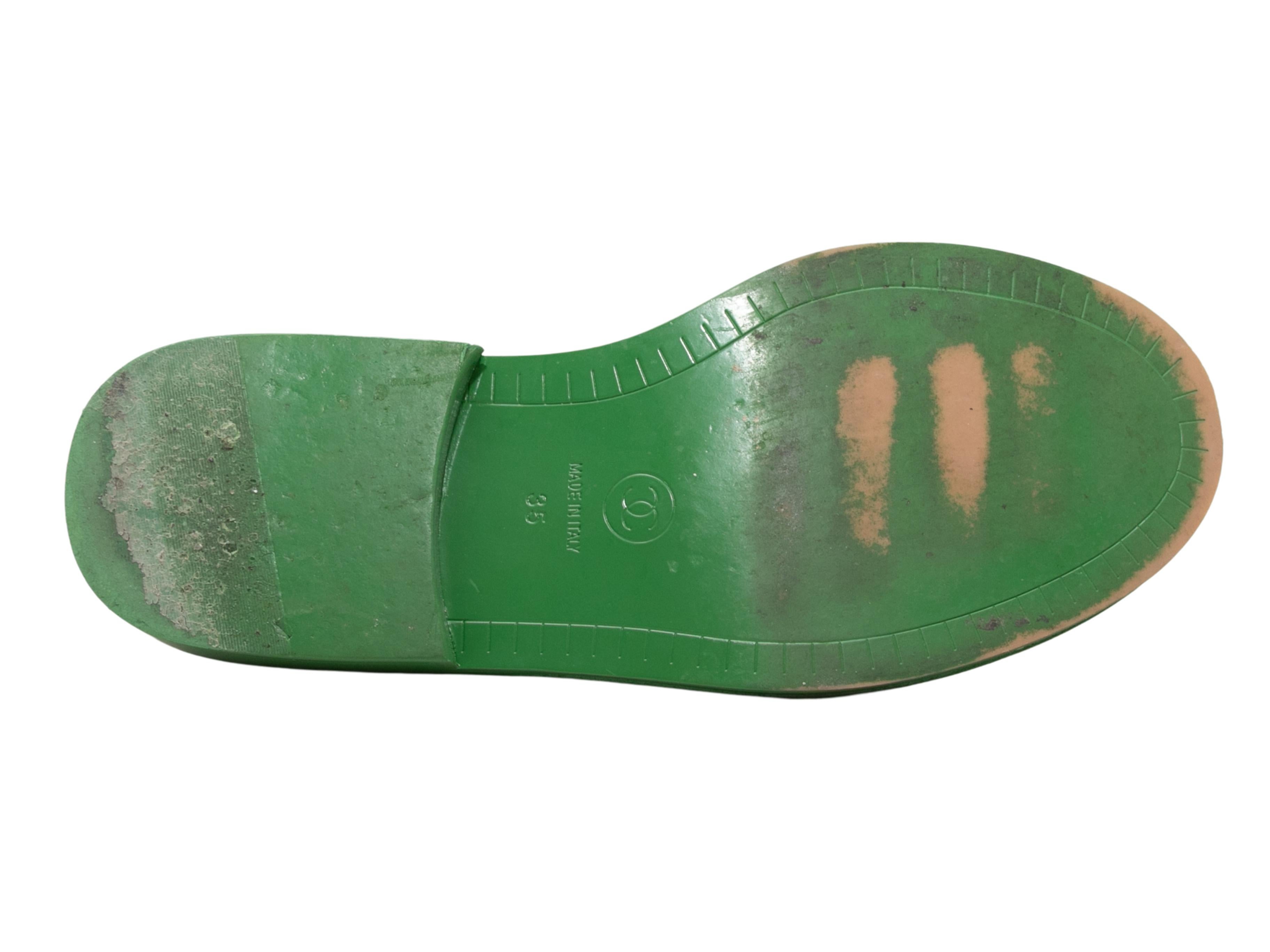 Mehrfarbige Leder-Slipper von Chanel x Pharrell. Circa 2019. Blockabsätze. 0.75
