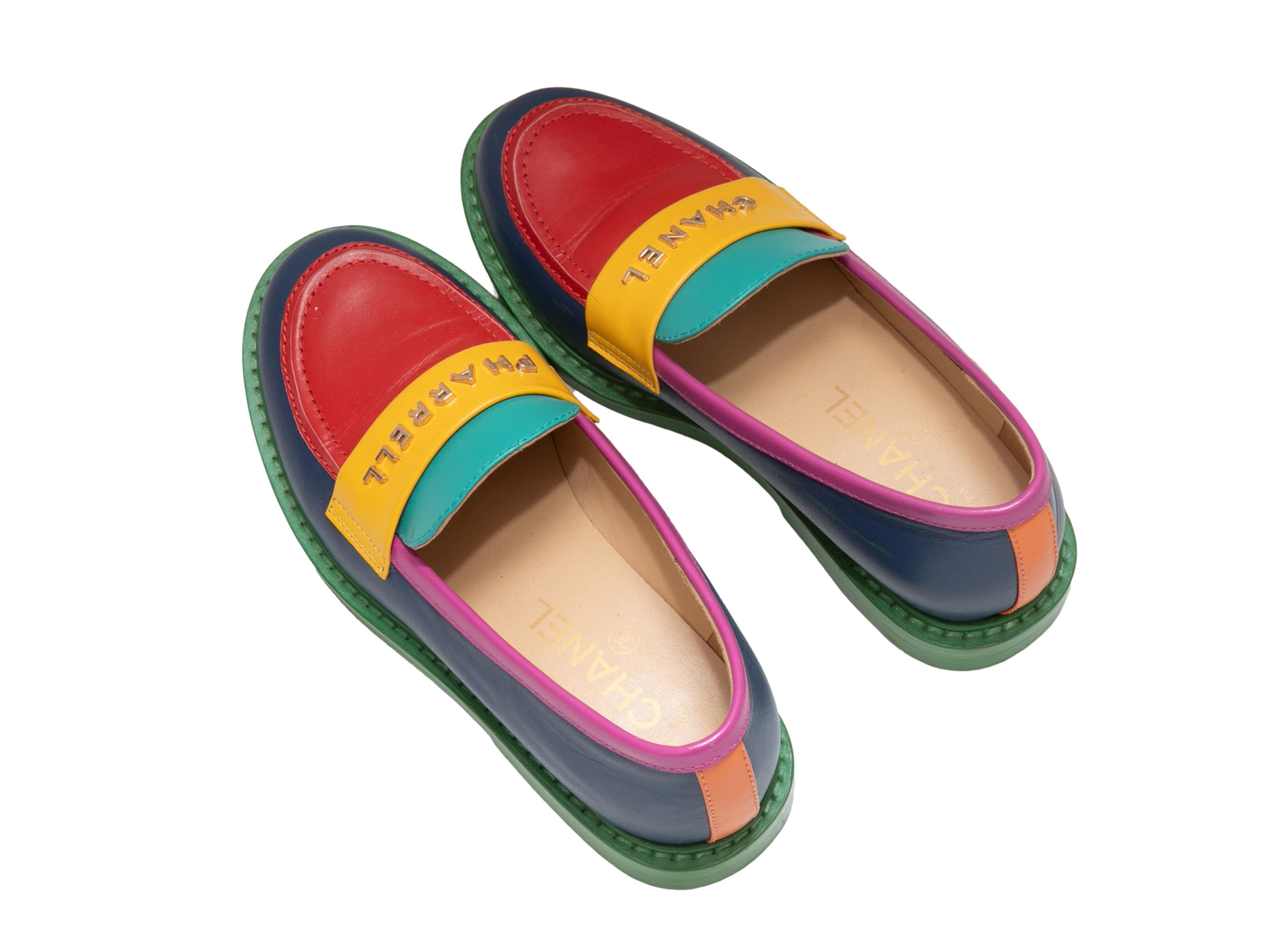 Mehrfarbige Chanel x Pharrell 2019 Farbblock-Loafers Größe 35 im Zustand „Gut“ im Angebot in New York, NY