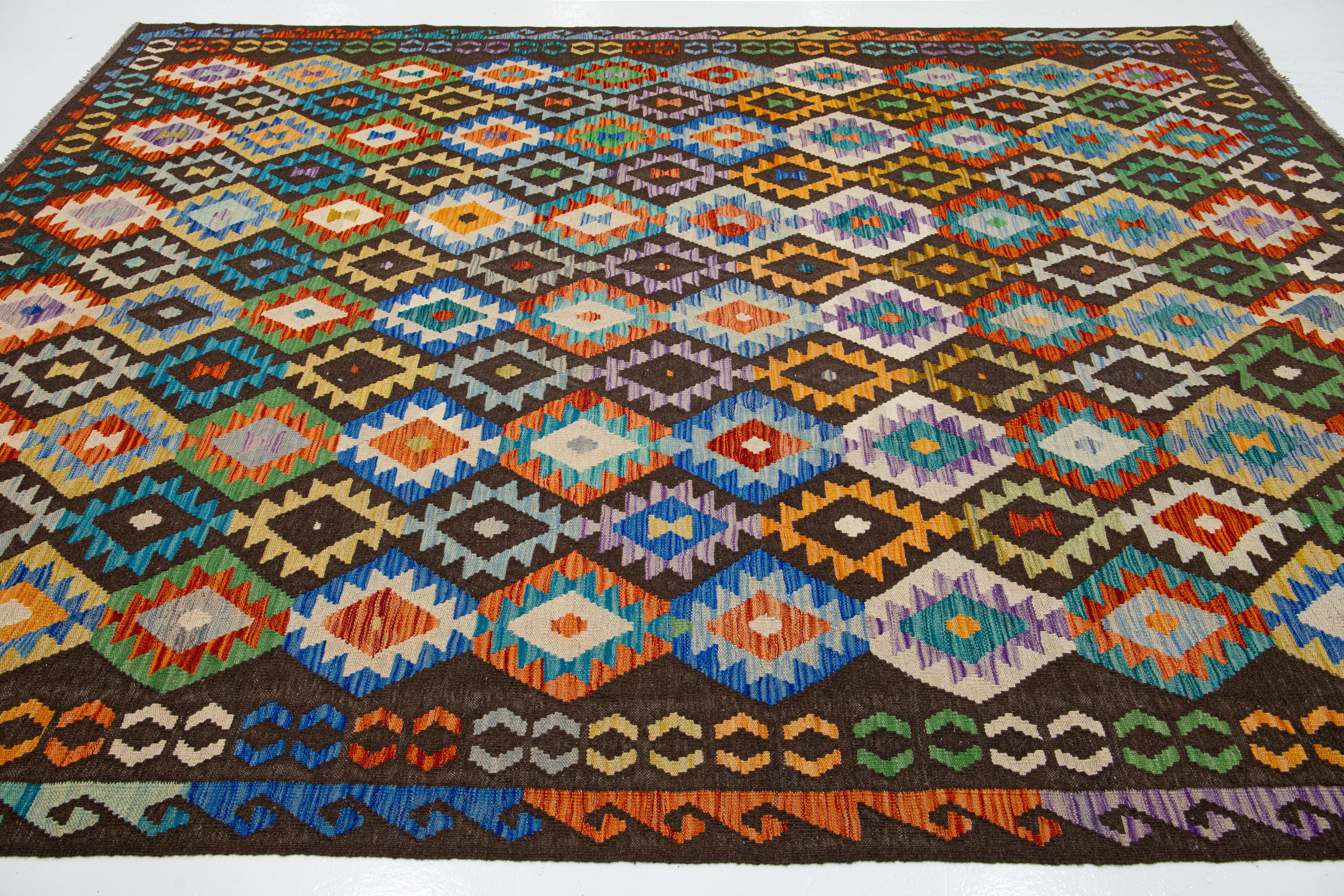Multicolor Contemporary Kilim Wool Rug Flatweave mit geometrischem Muster (Türkisch) im Angebot