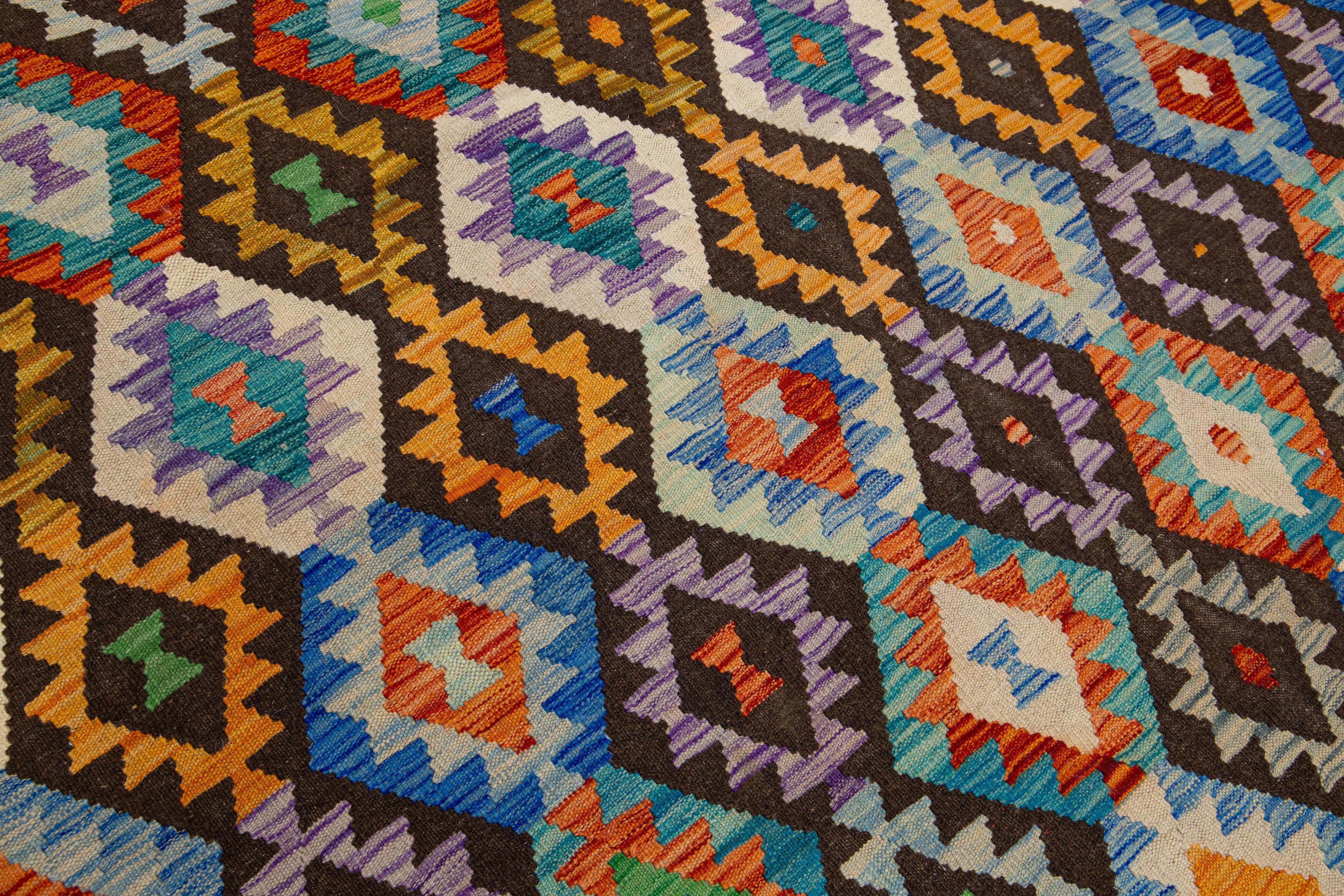 Multicolor Contemporary Kilim Wool Rug Flatweave mit geometrischem Muster (21. Jahrhundert und zeitgenössisch) im Angebot