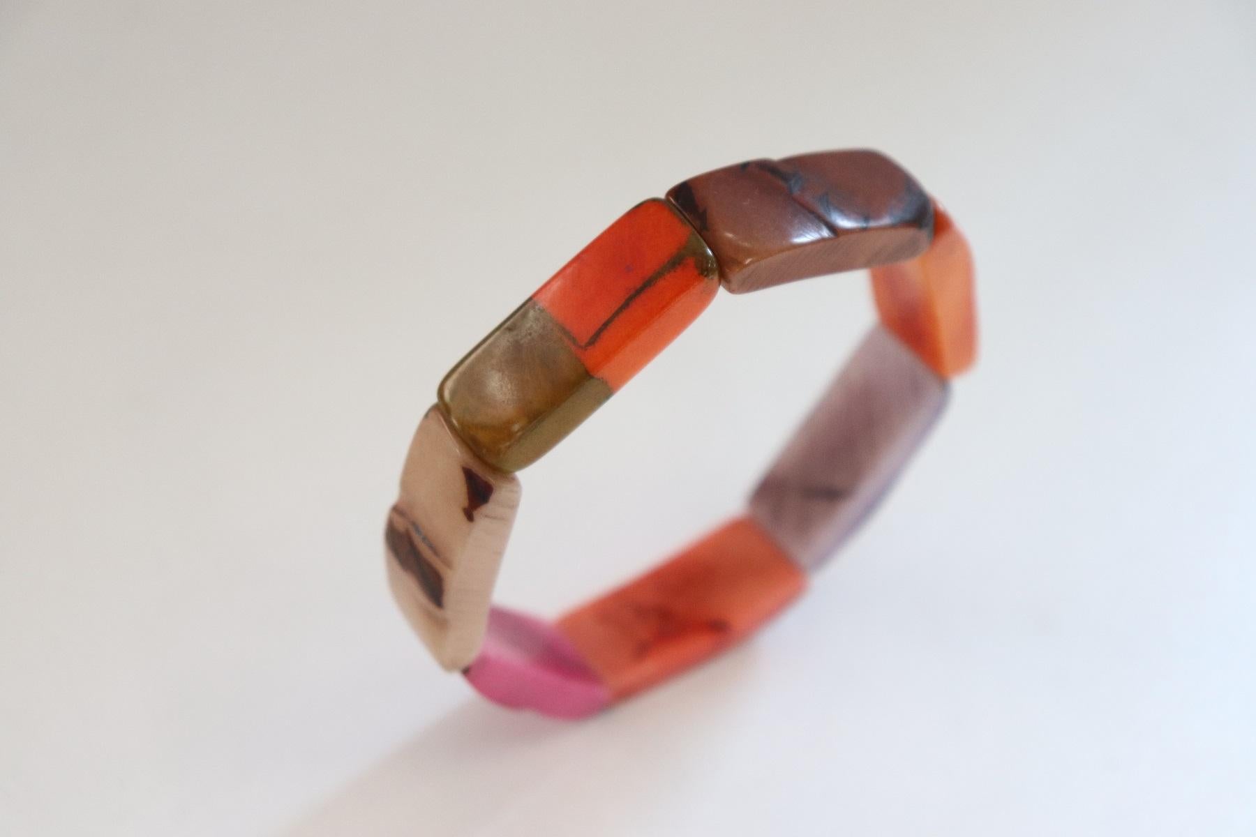 Multicolor Cuff Bracelet in Vegetable Ivory Tagua, Unique Artisan Creation In New Condition In Bosco Marengo, IT