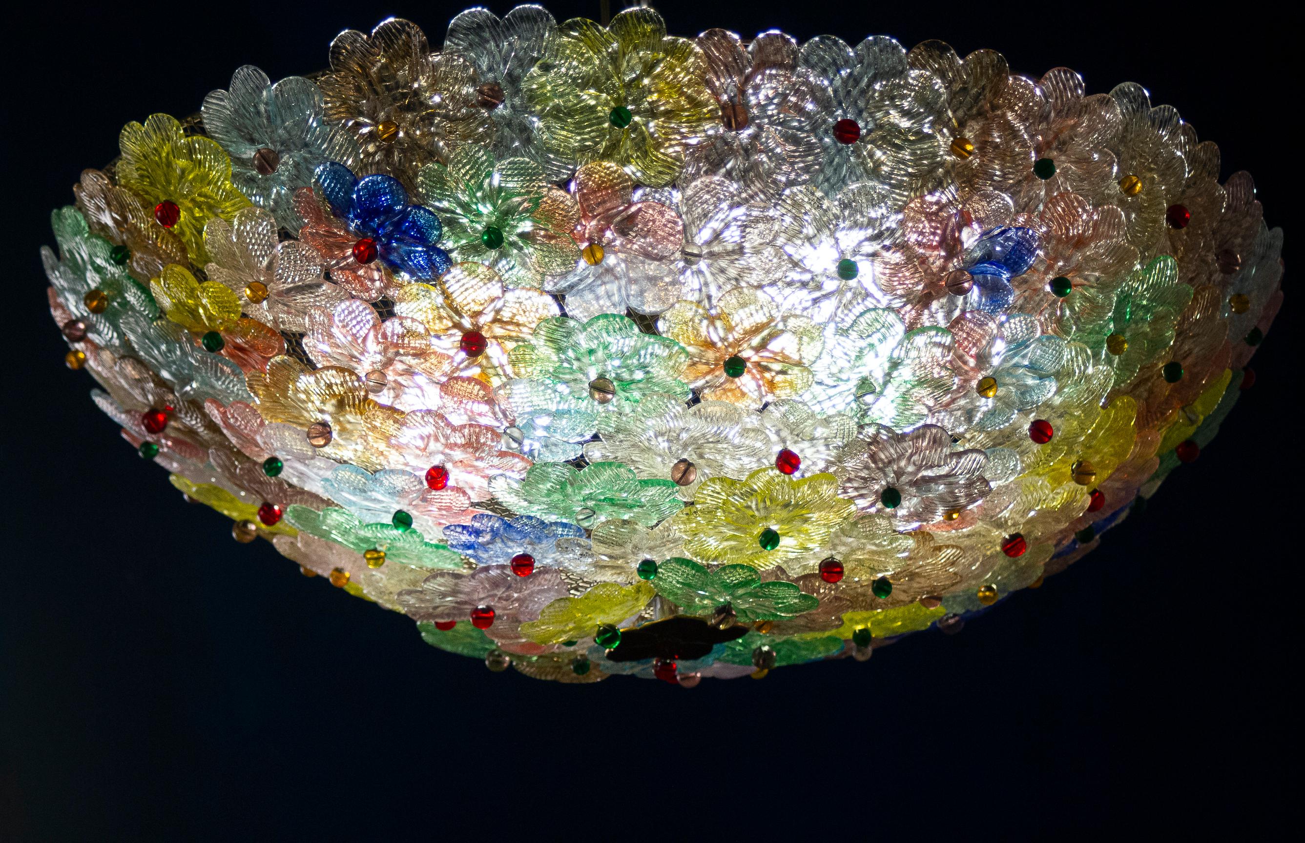 Multicolor Flowers Basket Murano Glass Ceiling Light In Excellent Condition For Sale In Rome, IT