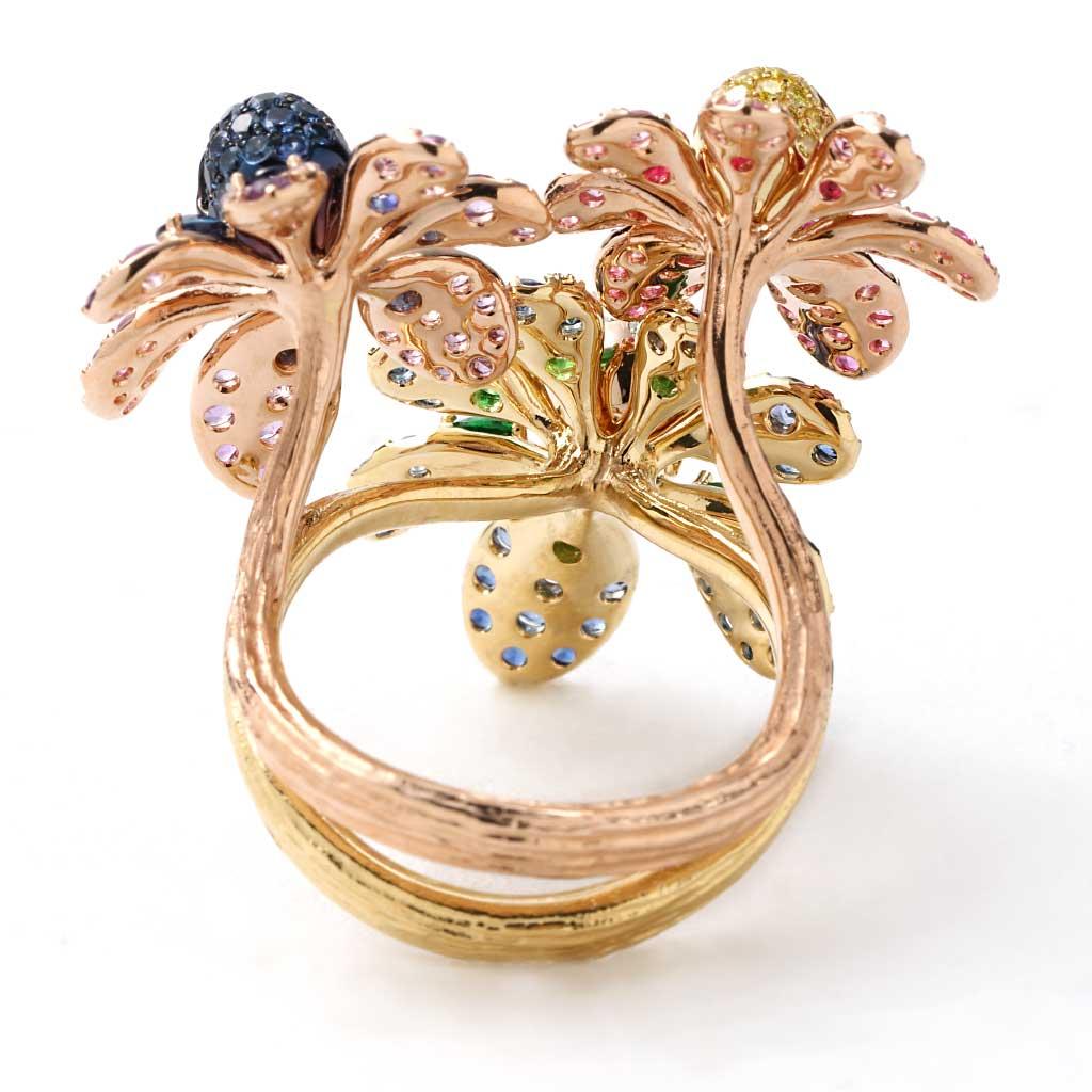 Mehrfarbiger Ring im Stil des Dia De Los Muertos mit Edelsteinen und Diamanten in zweifarbigem Gold  im Zustand „Neu“ im Angebot in Chicago, IL