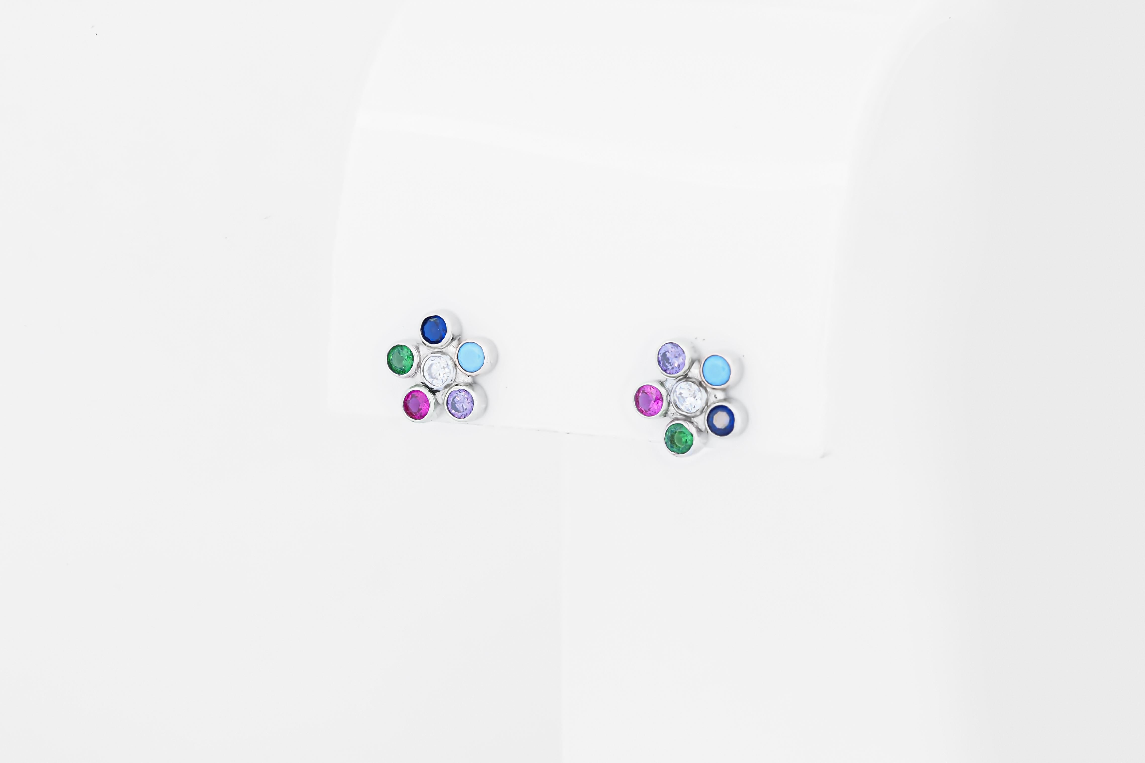 Women's Multicolor gemstone flower earrings studs in 14k gold. For Sale
