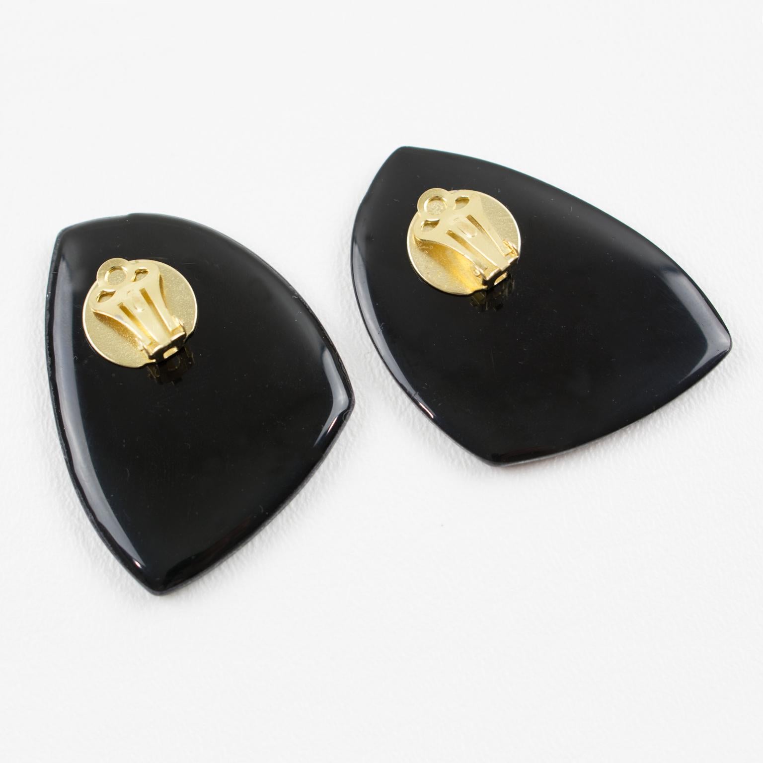 Multicolor Geometric Resin Clip-on Earrings In Excellent Condition For Sale In Atlanta, GA