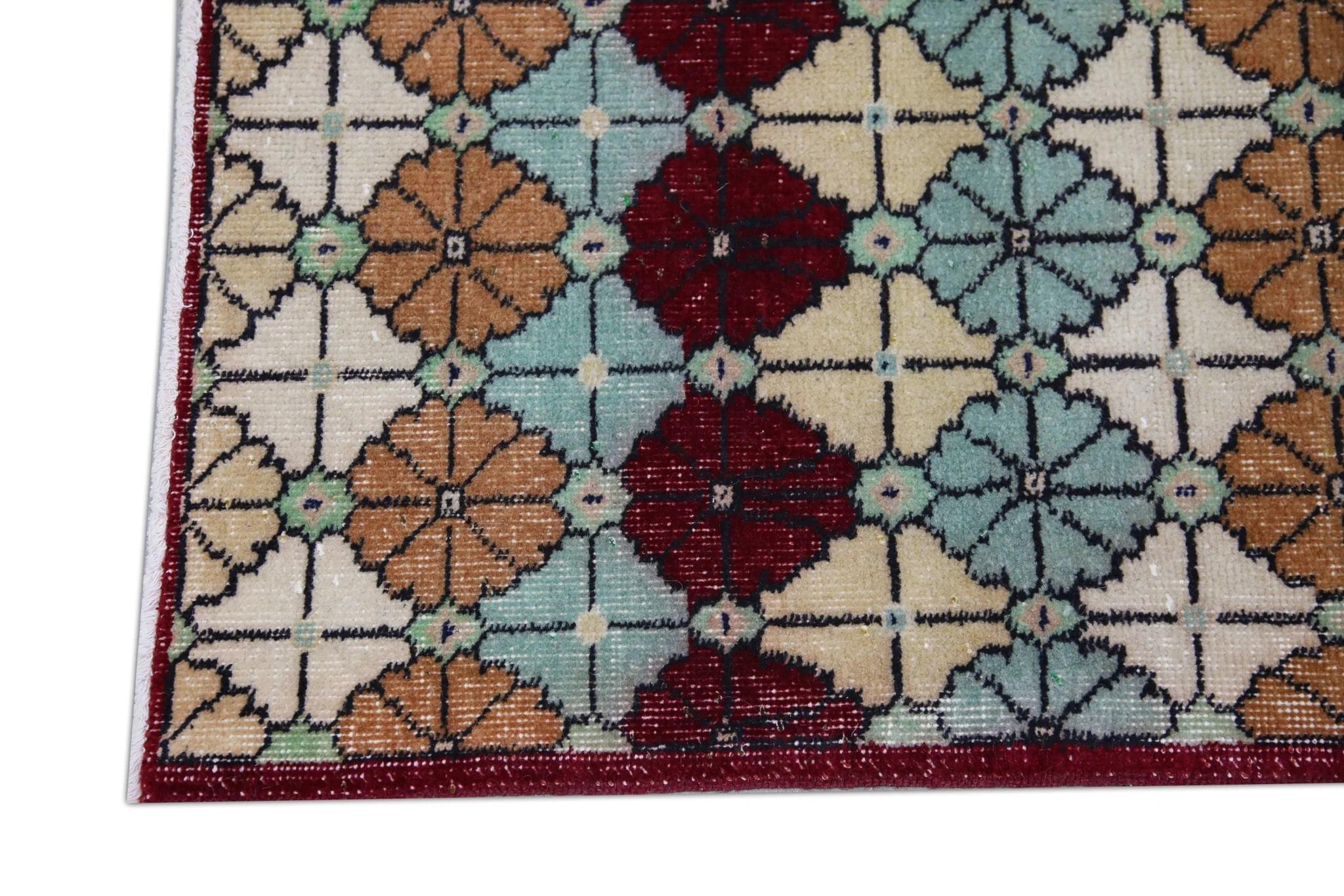 Mehrfarbiger handgewebter türkischer Oushak-Teppich aus Wolle im Vintage-Stil 3'2