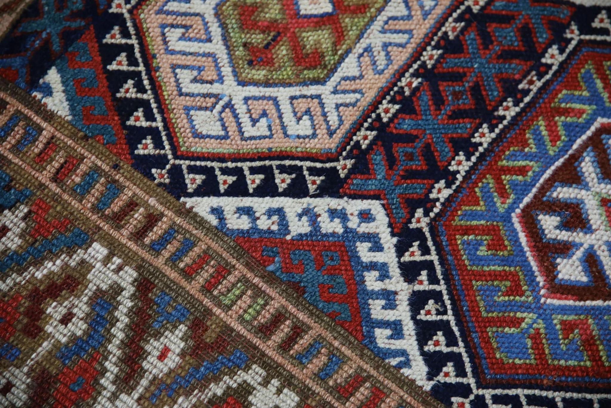 Alfombra Turca Oushak Vintage de Lana Tejida a Mano Multicolor 4' x 5'8 Turco en venta