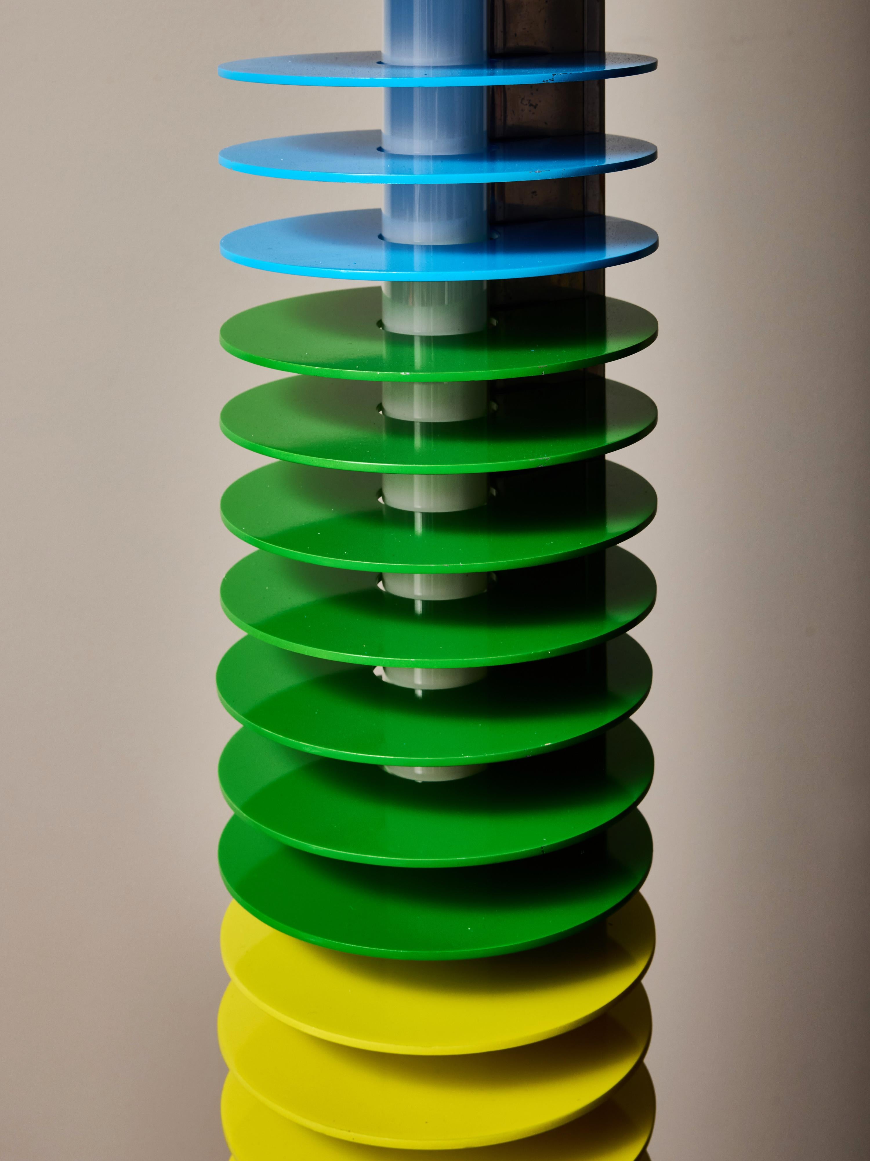 Lámpara de pie multicolor 