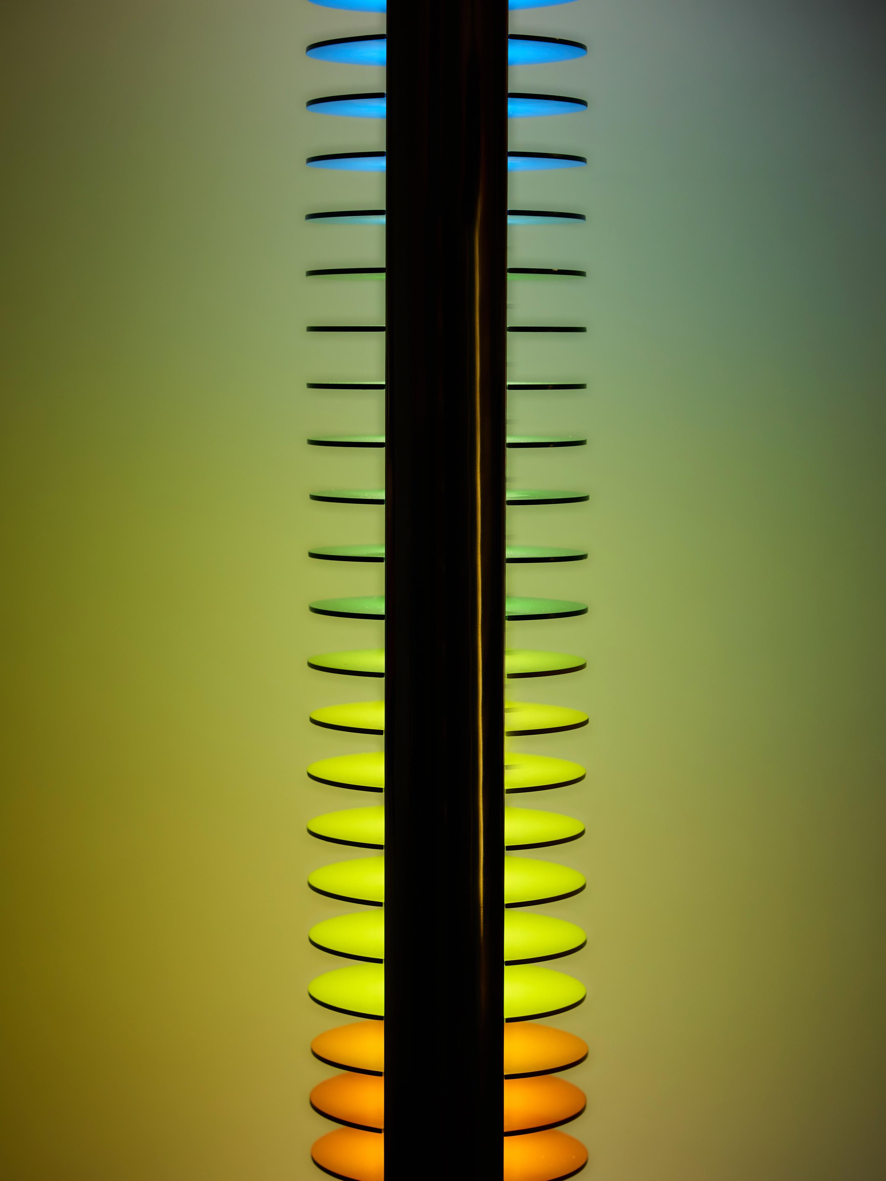 Lámpara de pie multicolor 