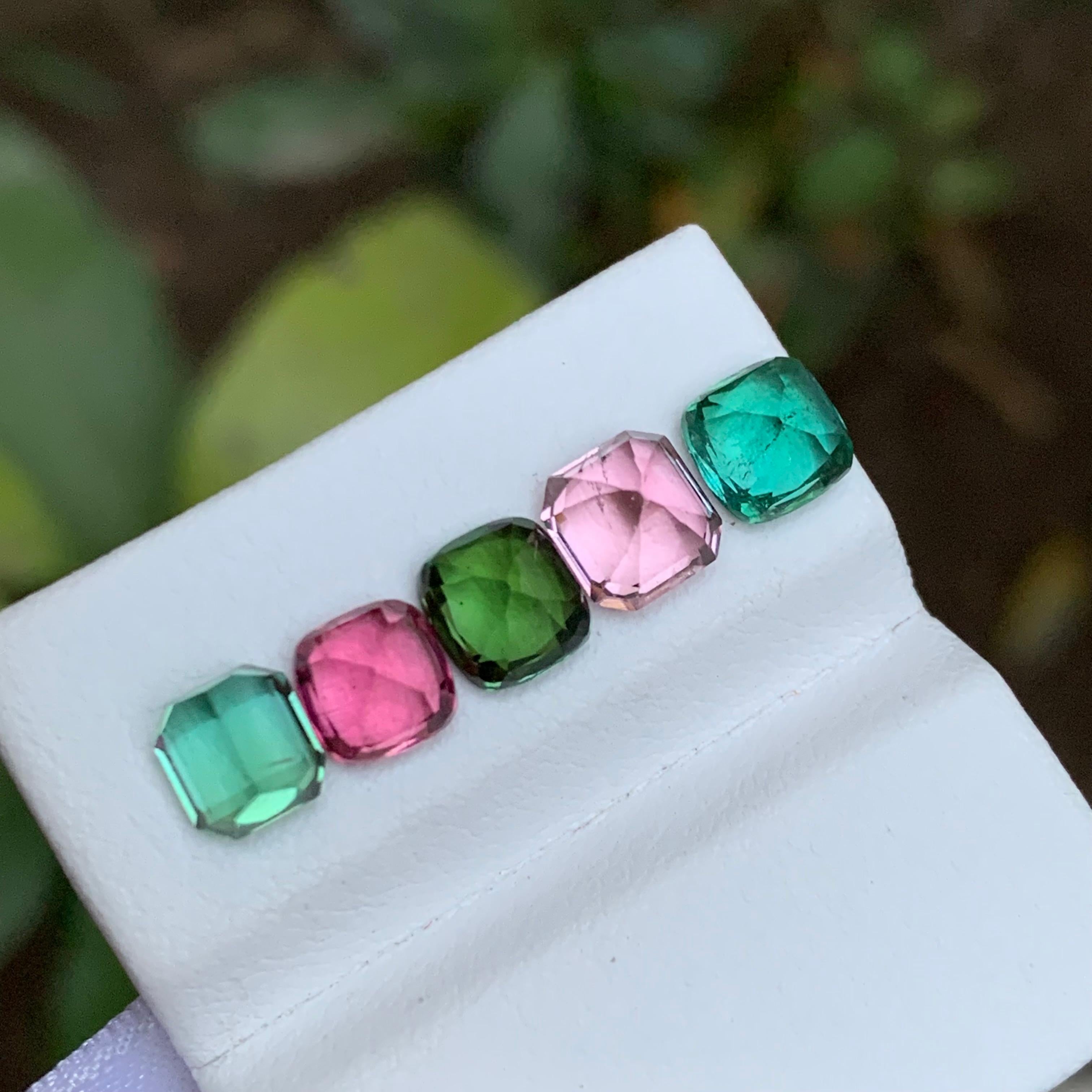 Multicolor Lagoon, Pink, Green & Neon Tourmaline Gemstones Lot, 5.60 Ct-Cushion In New Condition For Sale In Peshawar, PK
