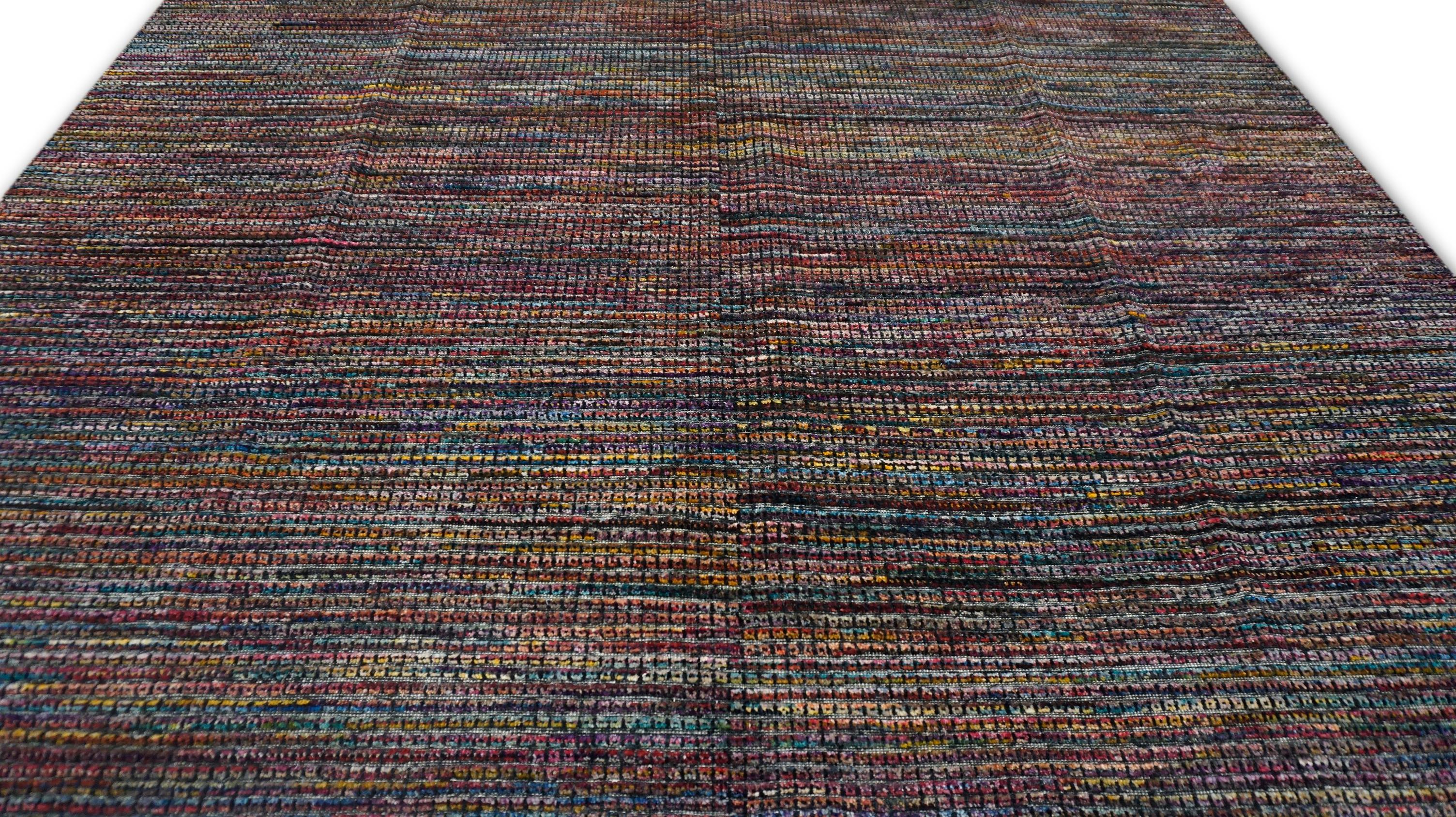 Mehrfarbiger moderner strukturiert gestreifter Wollteppich 7'9''x10' (Pakistanisch) im Angebot