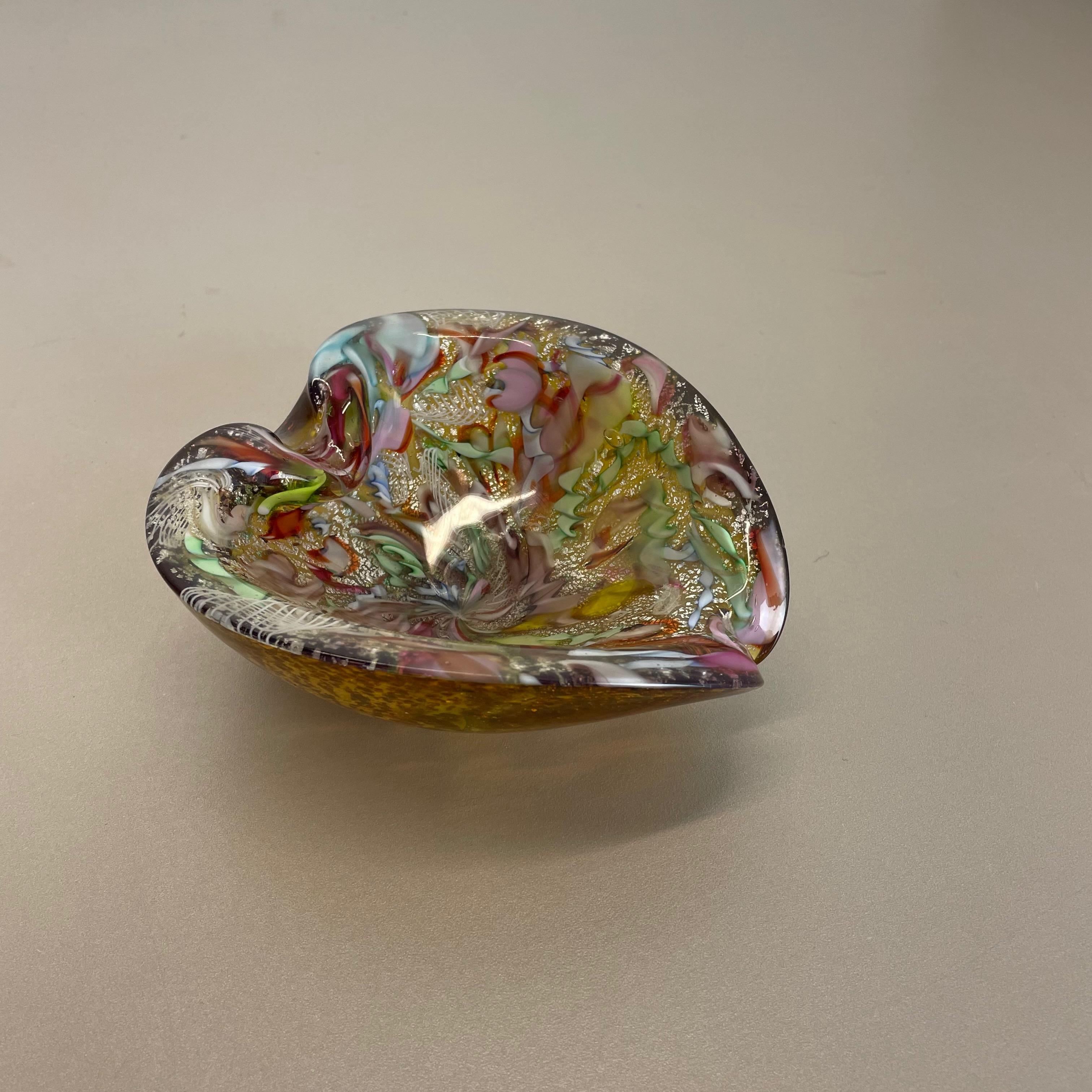 Mid-Century Modern Multicolor Murano Glass Bowl Gold Flakes Shell Ashtray Dino Martens Italy, 1960s For Sale