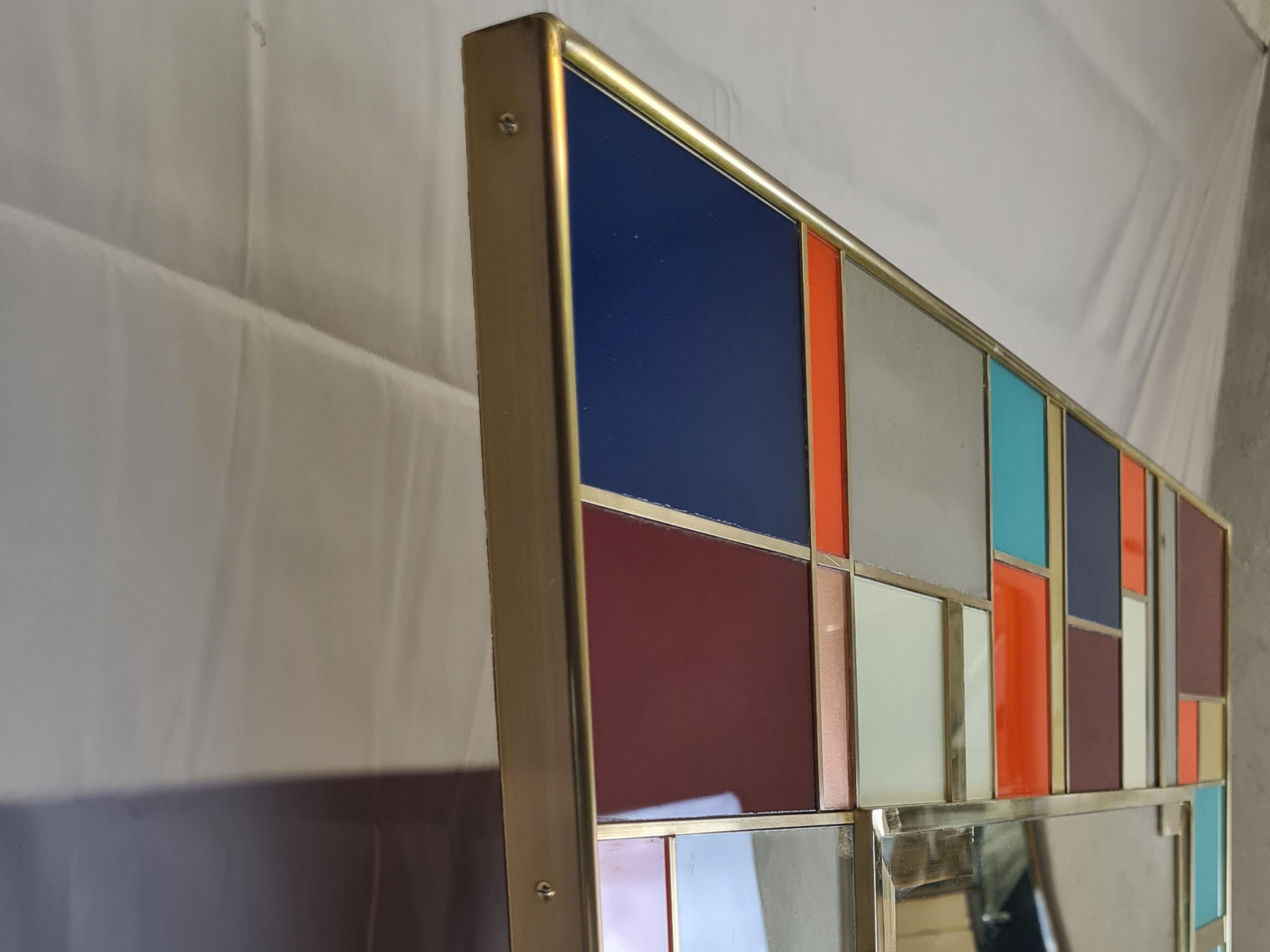 Italian Miroirs de Murano multicolores pour mur avec inserts en laiton disponibles en vente