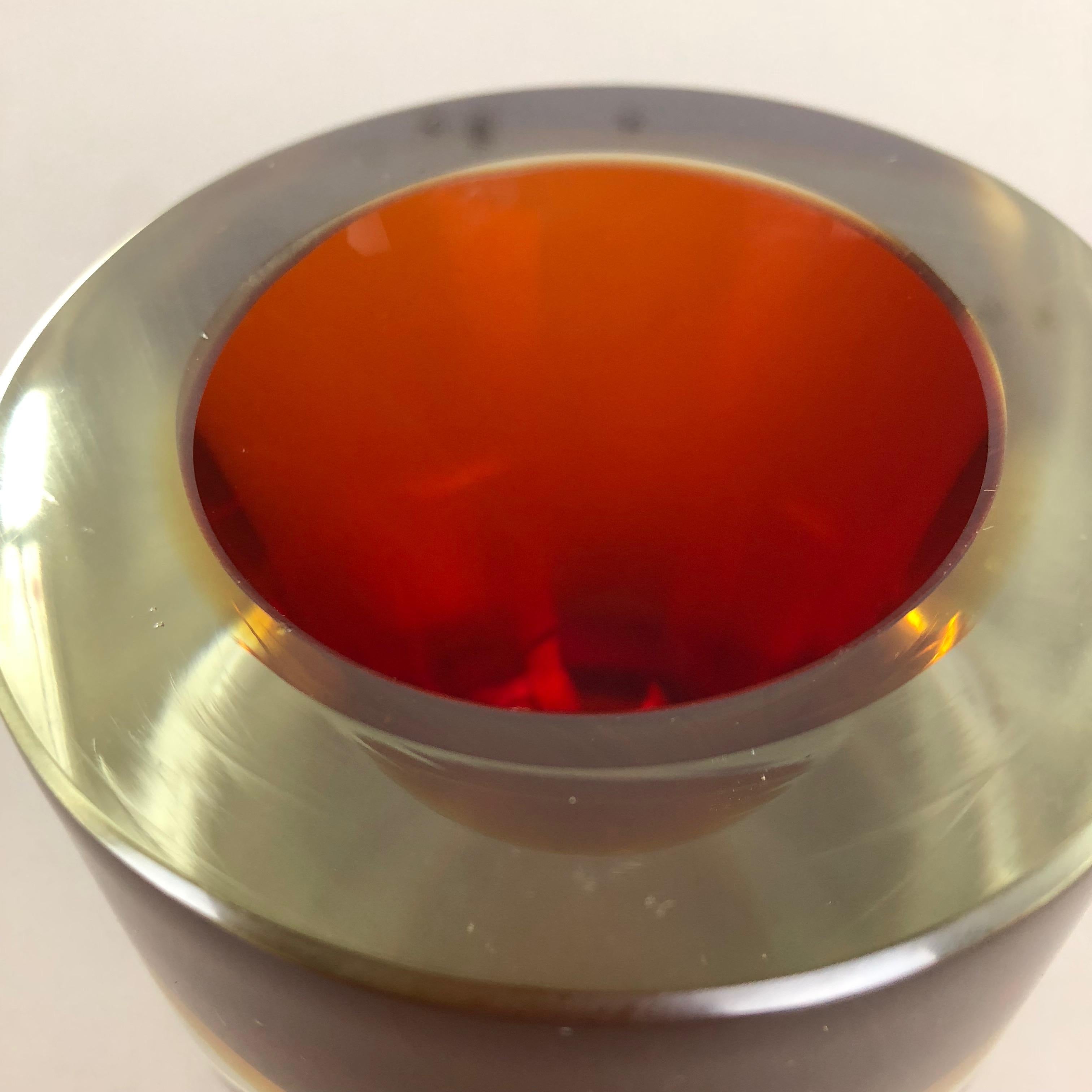 Multi-Color Murano Vetri Glass Sommerso Bowl Shell Ashtray Element, Italy, 1970s For Sale 1