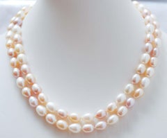 Multicolor Pearls Necklace.
