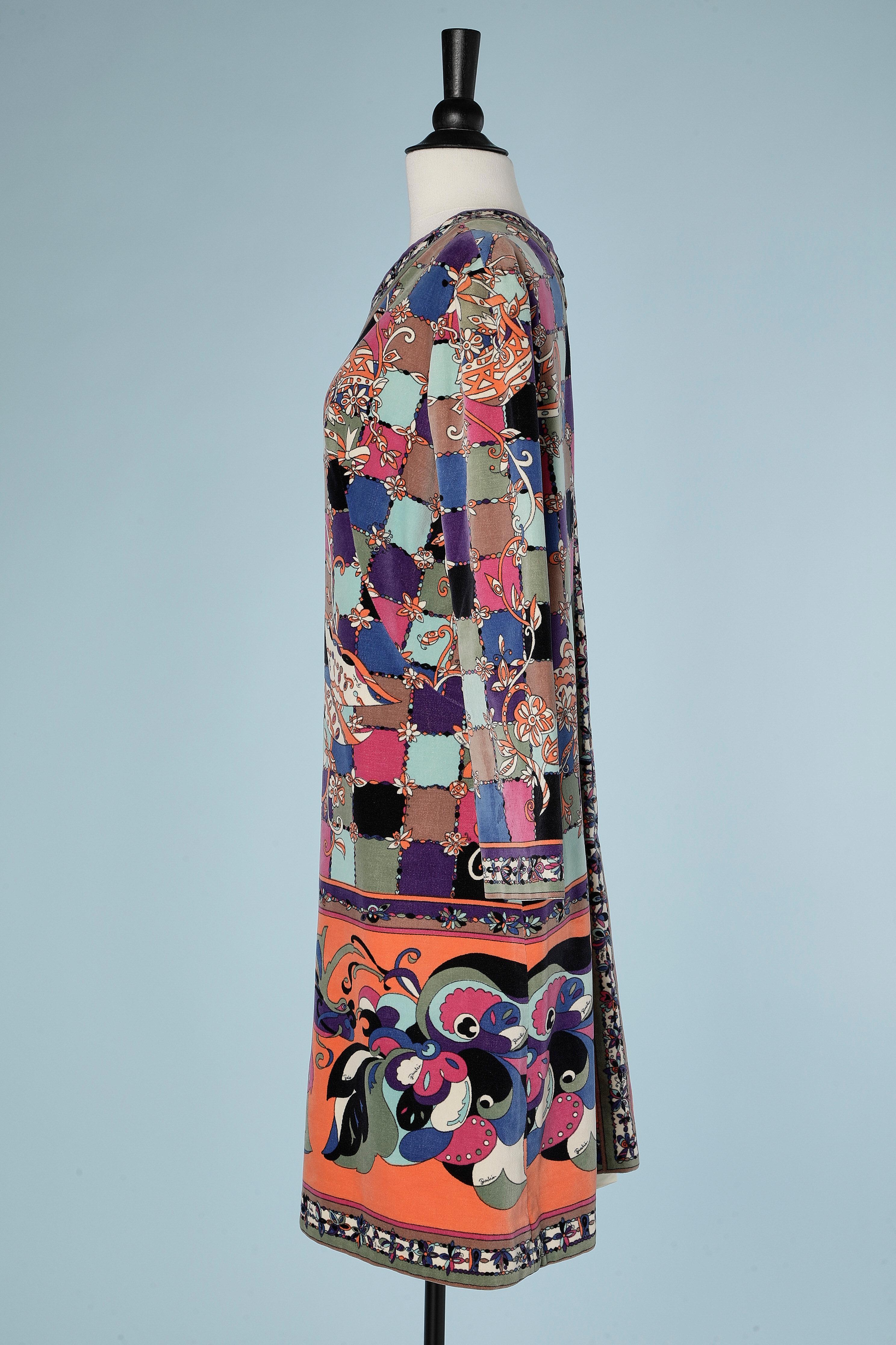 Mehrfarbig bedrucktes Kleid aus Samt Emilio Pucci  im Zustand „Gut“ im Angebot in Saint-Ouen-Sur-Seine, FR