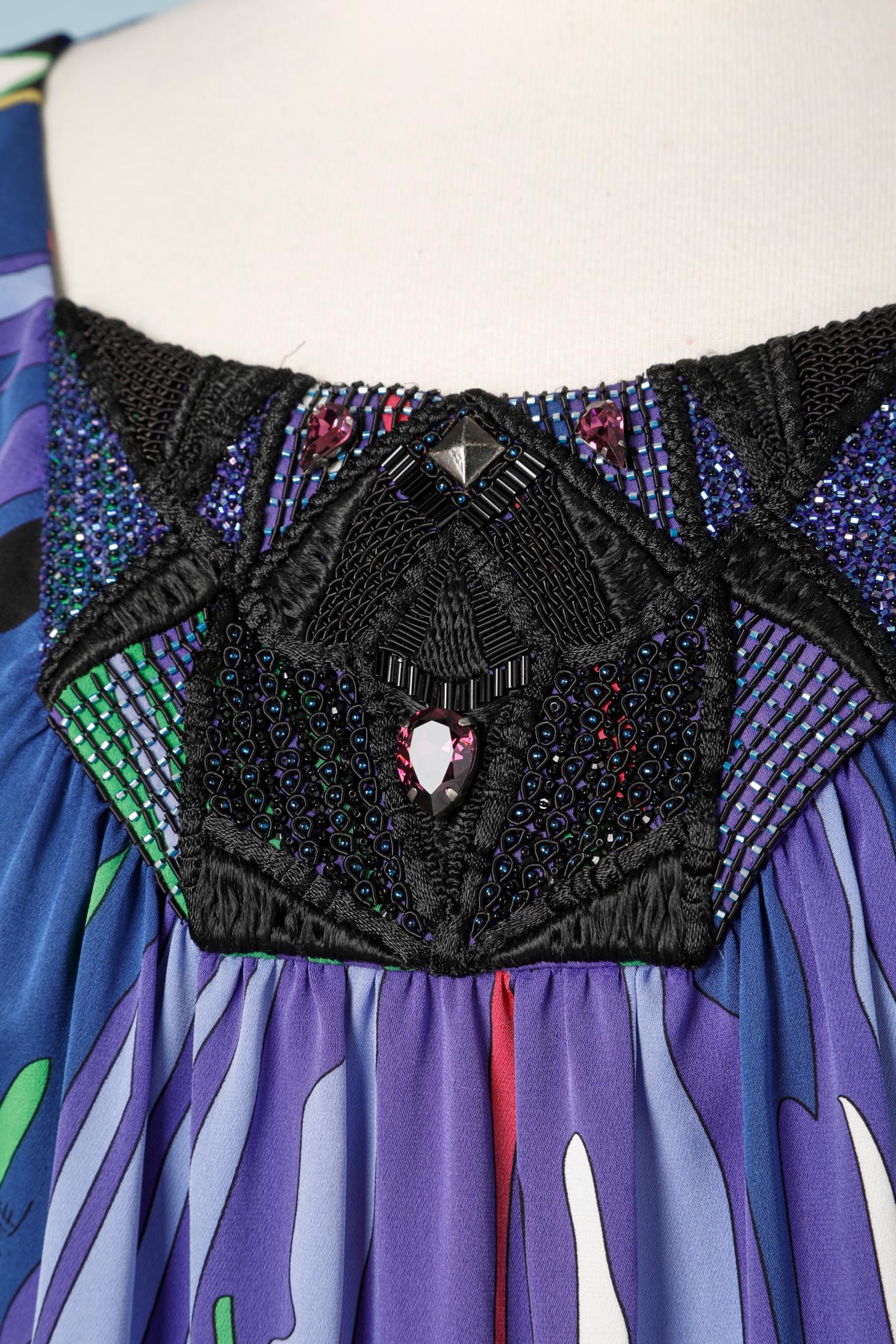 Robe imprimée multicolore avec perles et broderies 