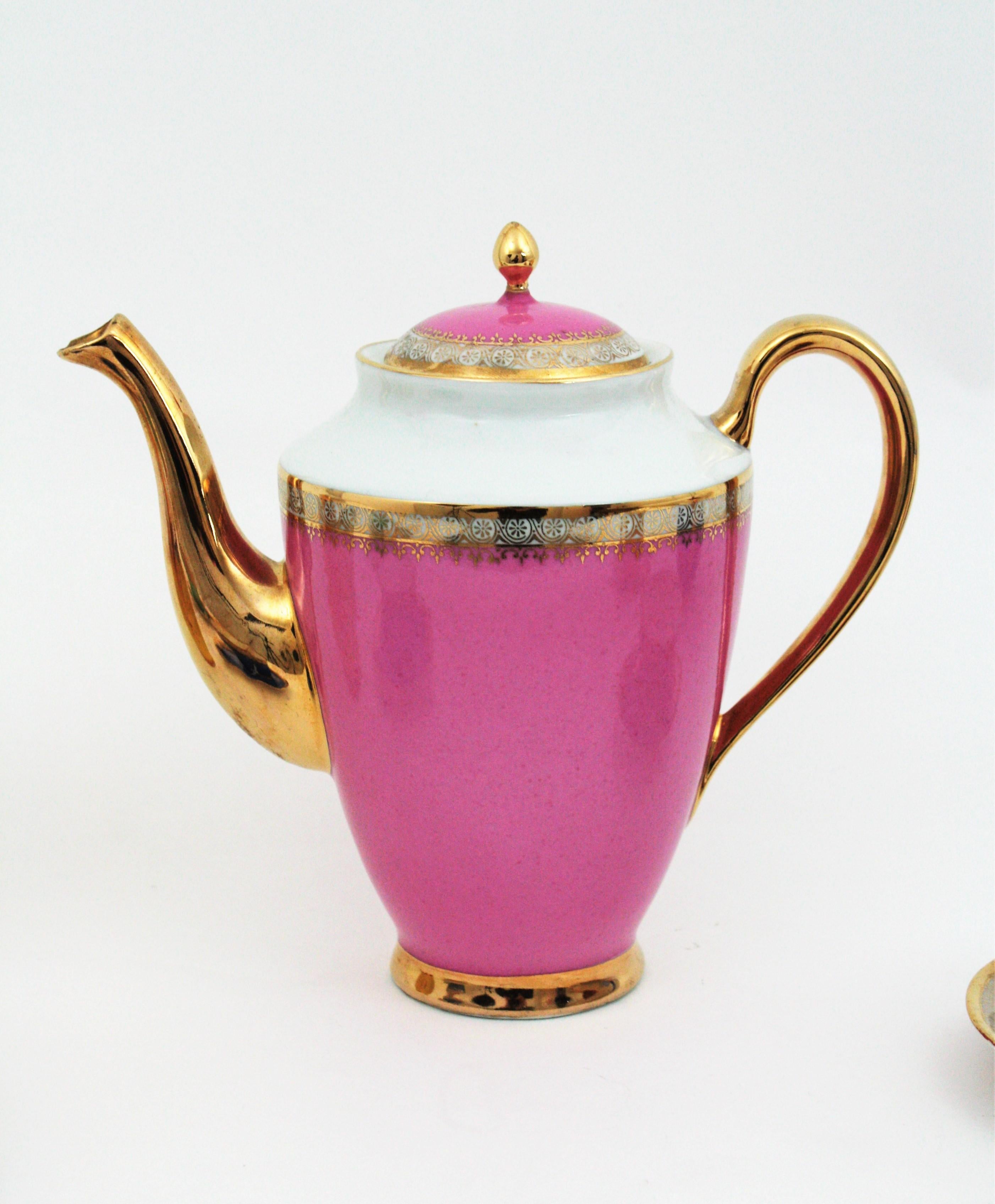 Multicolor Rainbow Coffee or Tea Porcelain Set with Gold Rims, Spain. 1950s 1