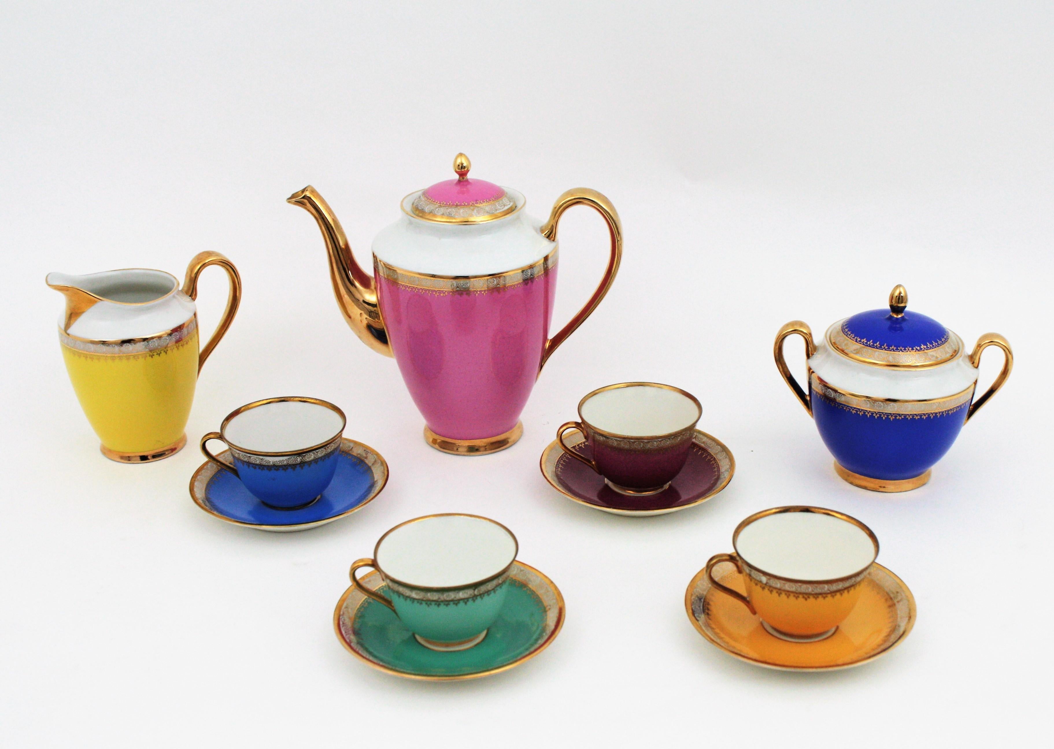 Multicolor Rainbow Coffee or Tea Porcelain Set with Gold Rims, Spain. 1950s In Good Condition In Barcelona, ES