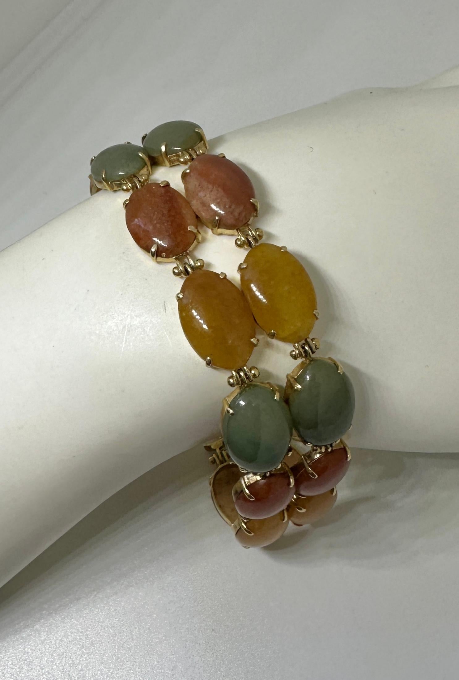 Multicolor Rainbow Jade Double Link Bracelet 14 Karat Yellow Gold Antique Retro For Sale 7
