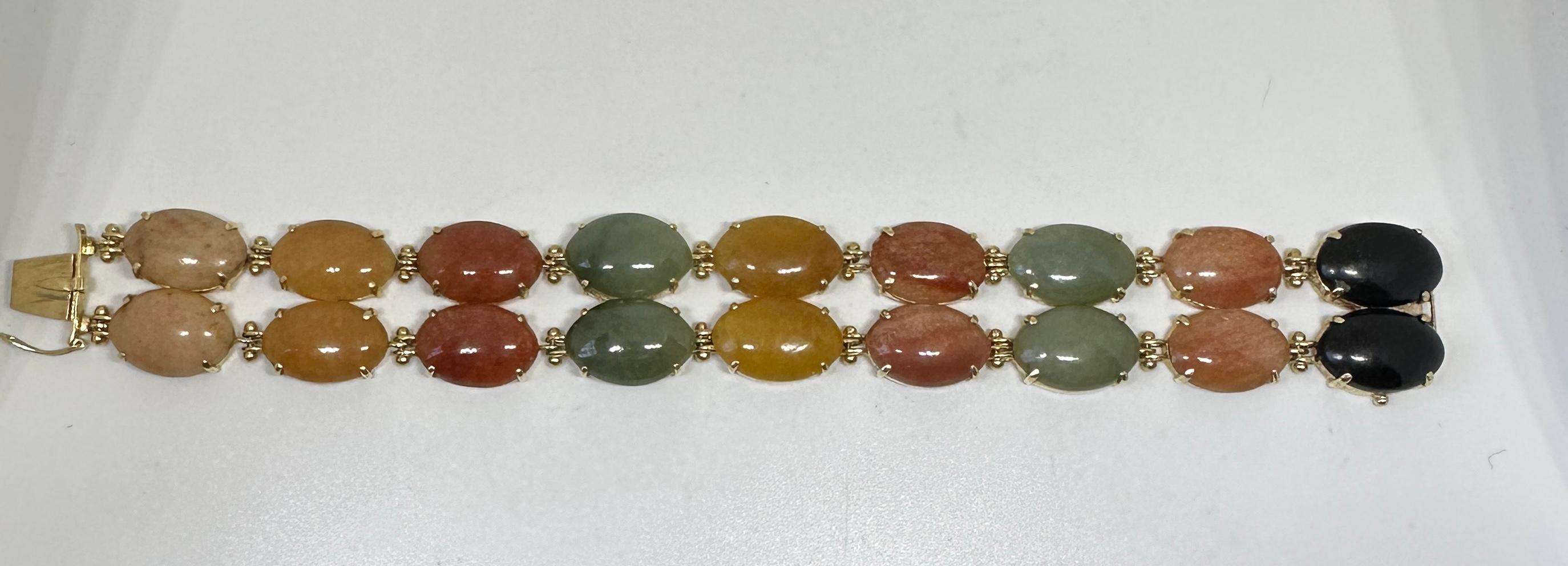 Multicolor Rainbow Jade Double Link Bracelet 14 Karat Yellow Gold Antique Retro For Sale 8